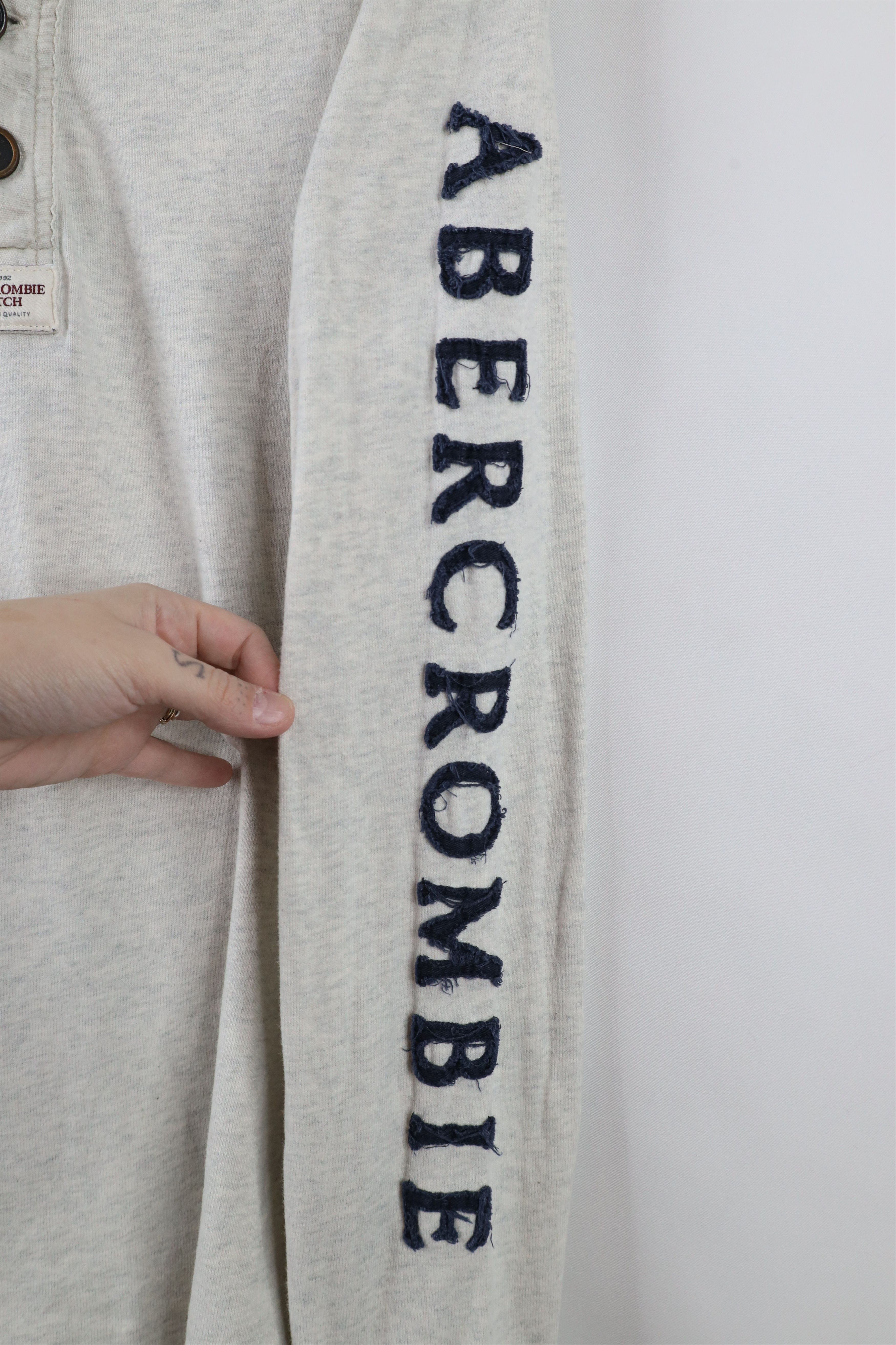 Abercrombie & Fitch Vintage Abercrombie & Fitch Long Sleeve Henley T-Shirt Size US M / EU 48-50 / 2 - 4 Thumbnail