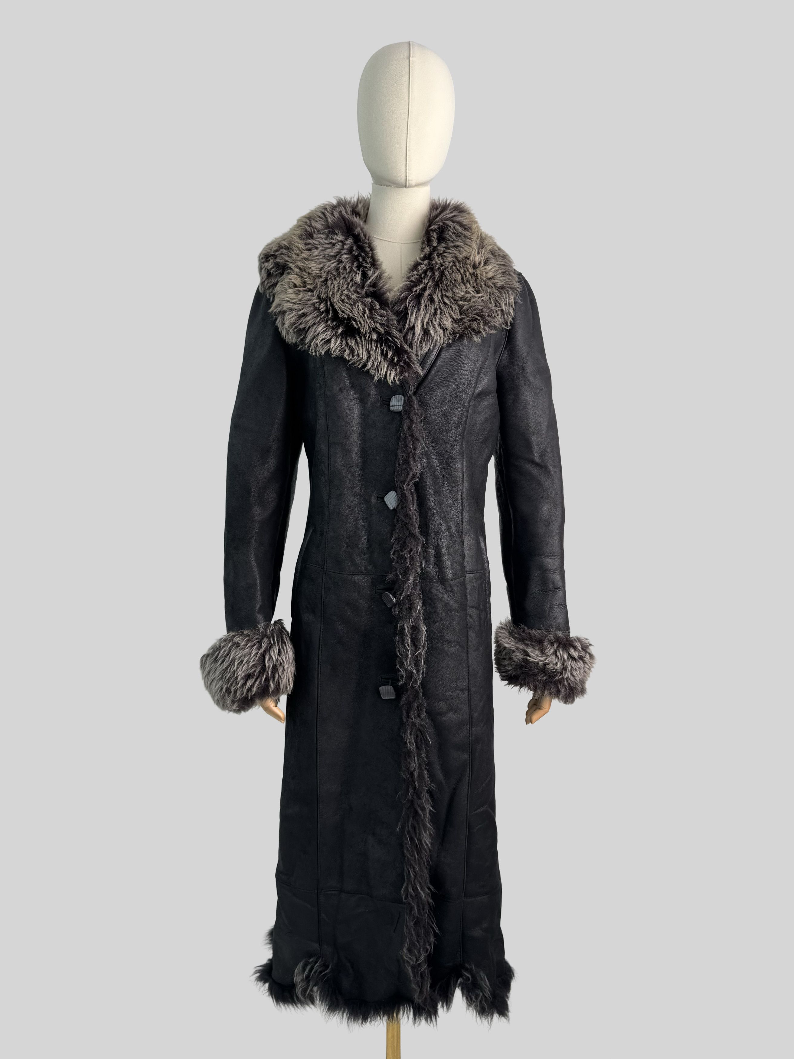 Vintage Y2K Sheepskin Leather Coat Black Shearling Long (ET1) Size M / US 6-8 / IT 42-44 - 1 Thumbnail