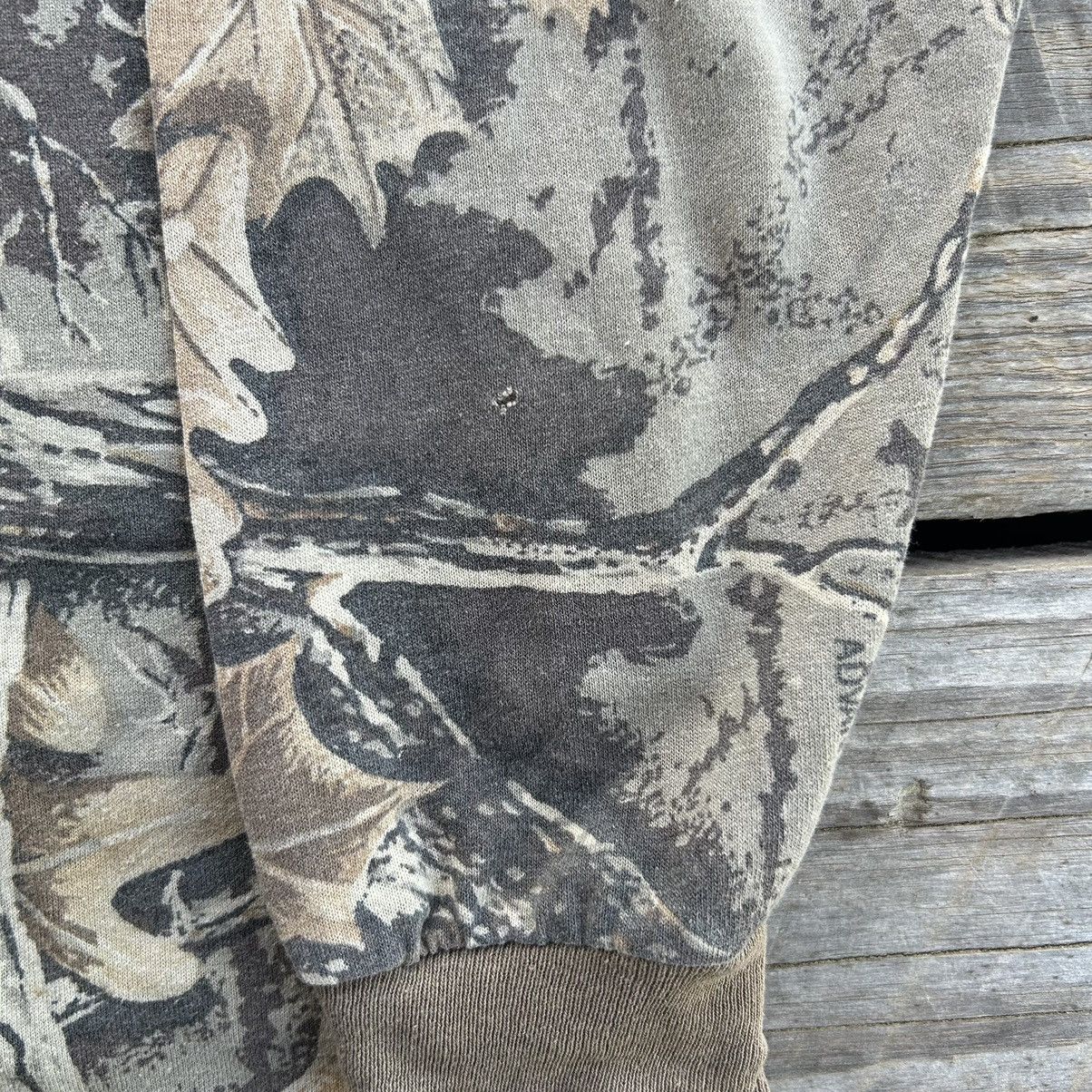 Realtree × Vintage Crazy Vintage 90s Advantage Tree Camo Long Sleeve T Shirt Size US XL / EU 56 / 4 - 5 Thumbnail