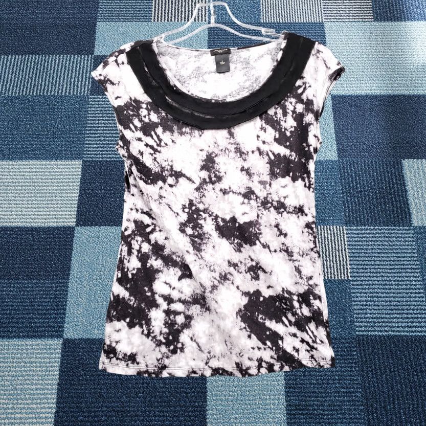 Ann Taylor Ann Taylor Womens Small White Black Tie Dye Short Sleeve Top Cotton Size S / US 4 / IT 40 - 1 Thumbnail