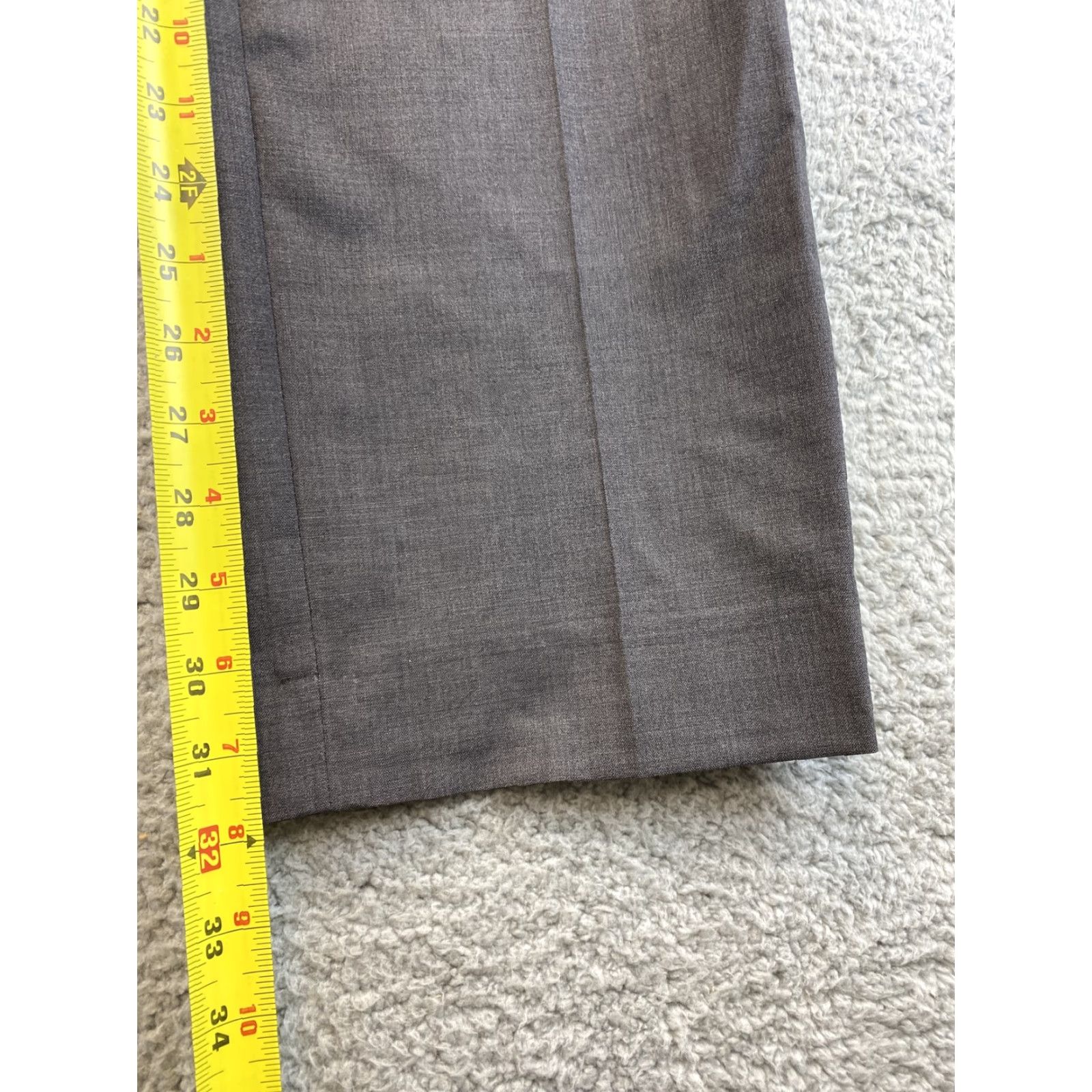 Banana Republic Banana Republic Classic Fit Mens Size 33 X 32 Gray Dress Pants 83-58 Size US 33 - 7 Thumbnail