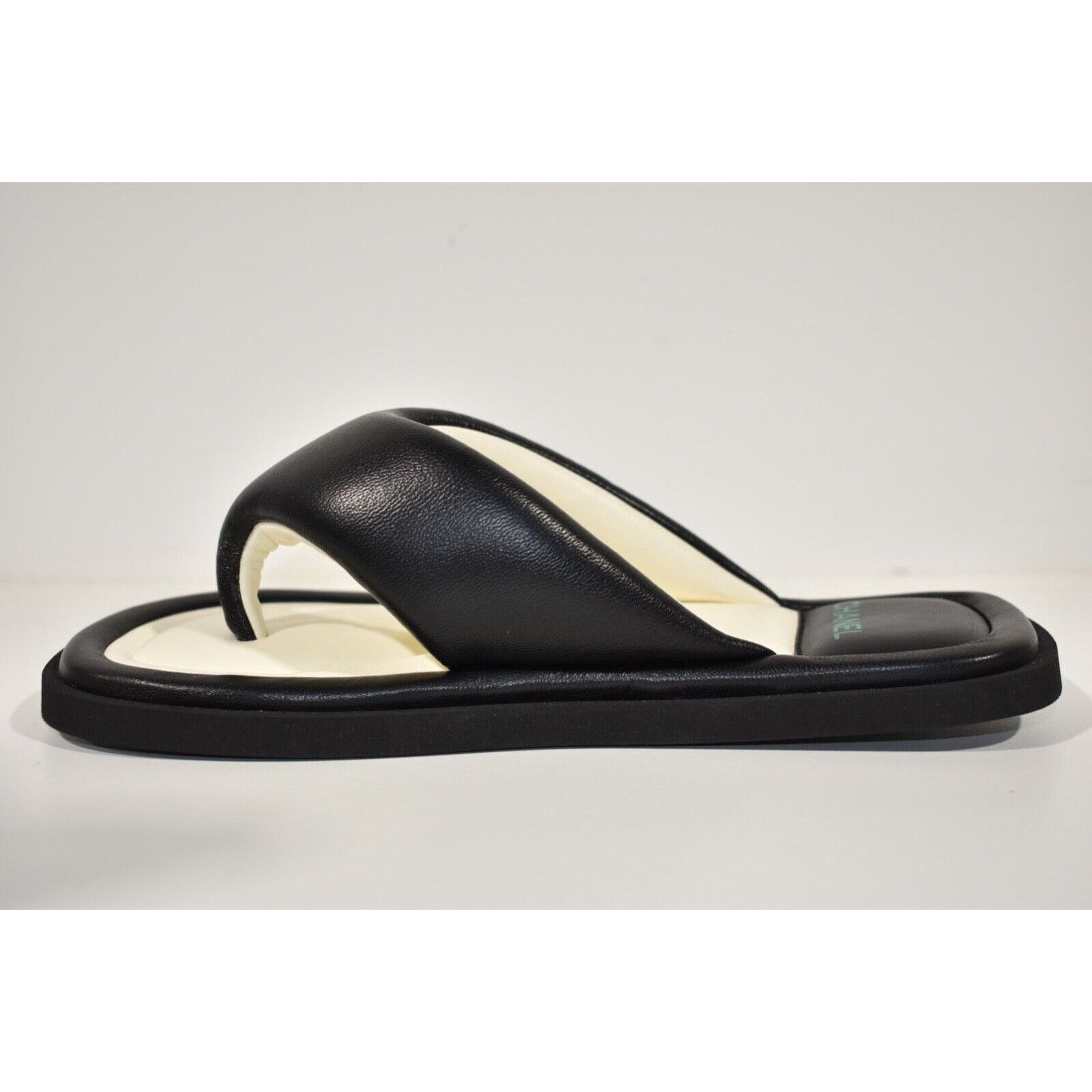 Chanel Chanel 22P Black White Lambskin Padded Pool Thong Logo Size US 12 / IT 42 - 9 Thumbnail