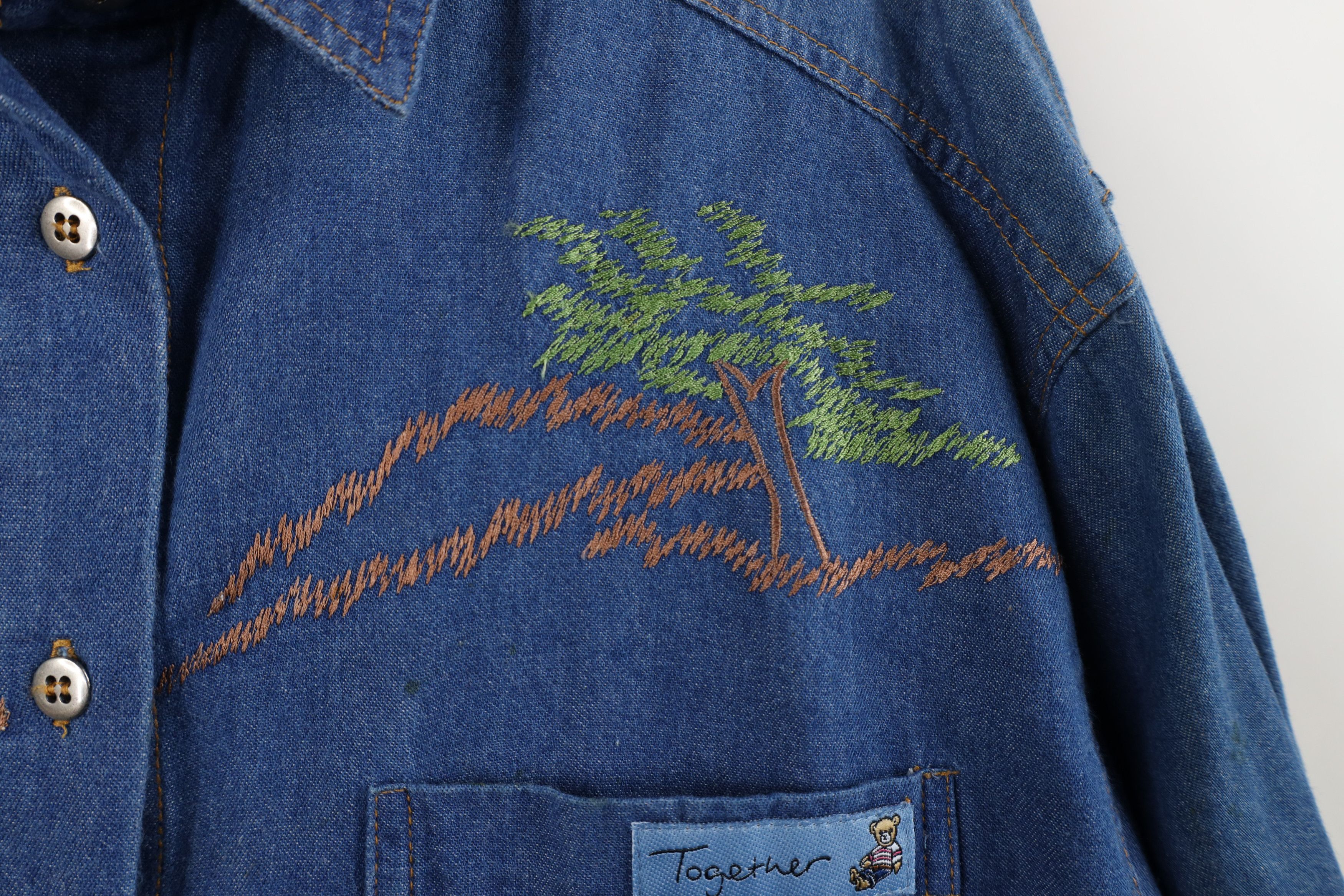 Vintage Vintage 90s Streetwear Bear Denim Jean Button Shirt Size M / US 6-8 / IT 42-44 - 7 Thumbnail