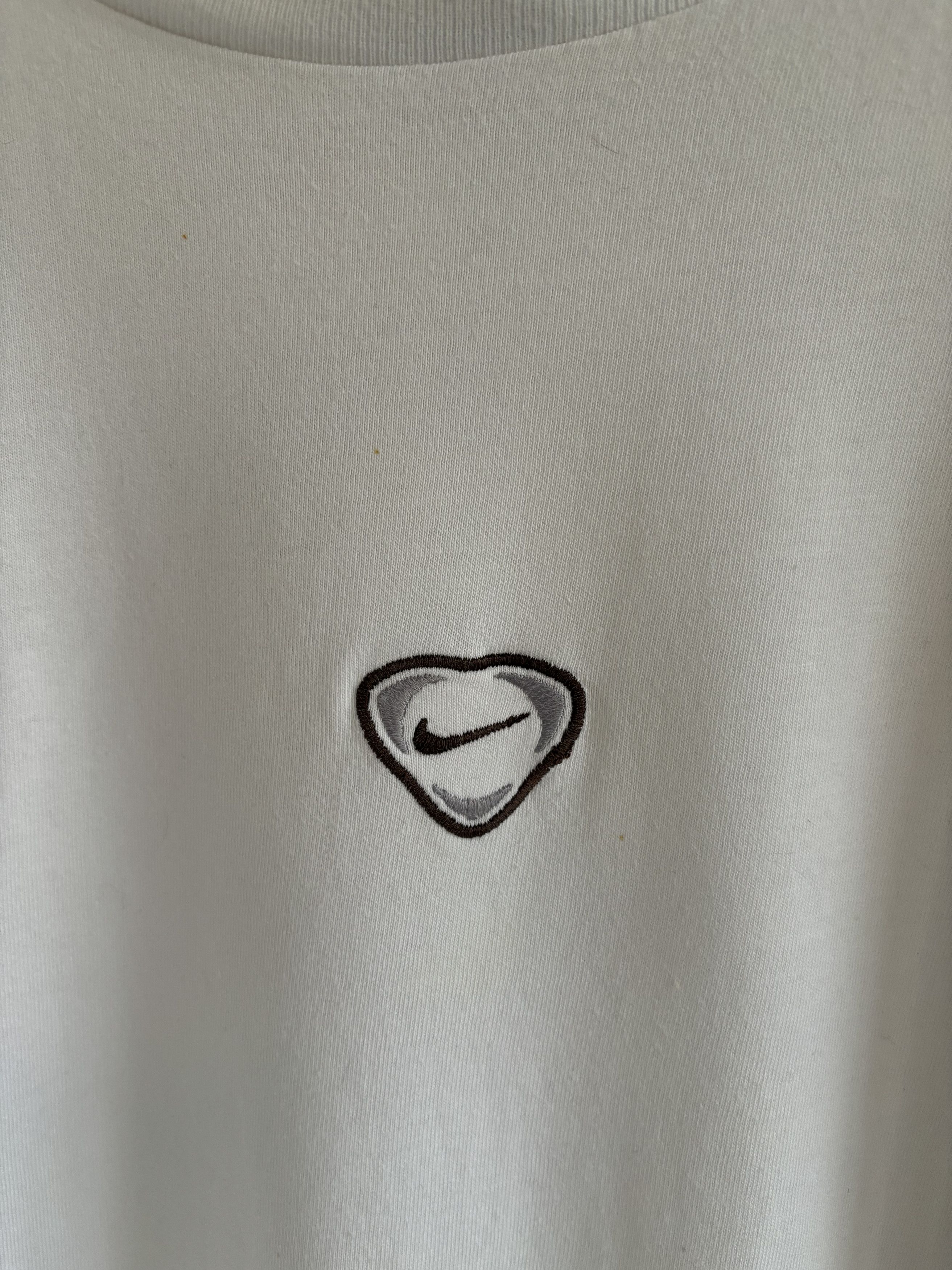 Nike Vintage 00s Nike Total 90 Logo Tee Size US L / EU 52-54 / 3 - 4 Thumbnail