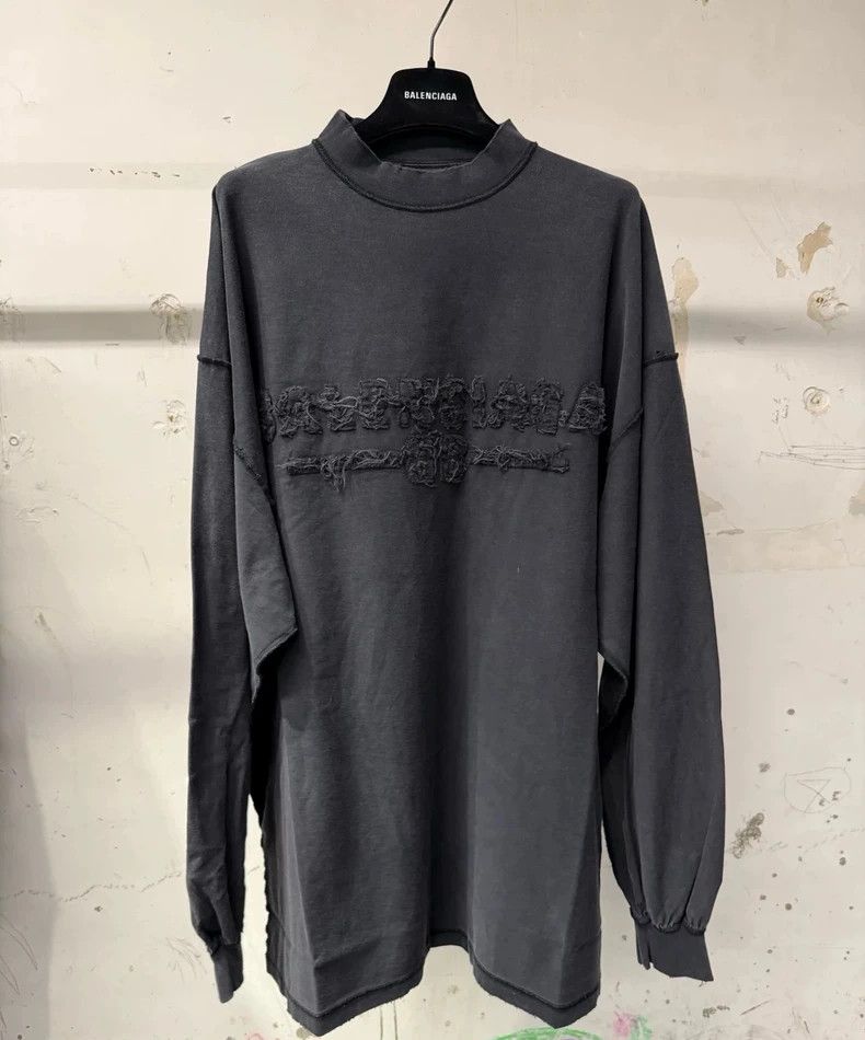Balenciaga Balenciaga Black patch velvet long sleeves Size US M / EU 48-50 / 2 - 1 Thumbnail