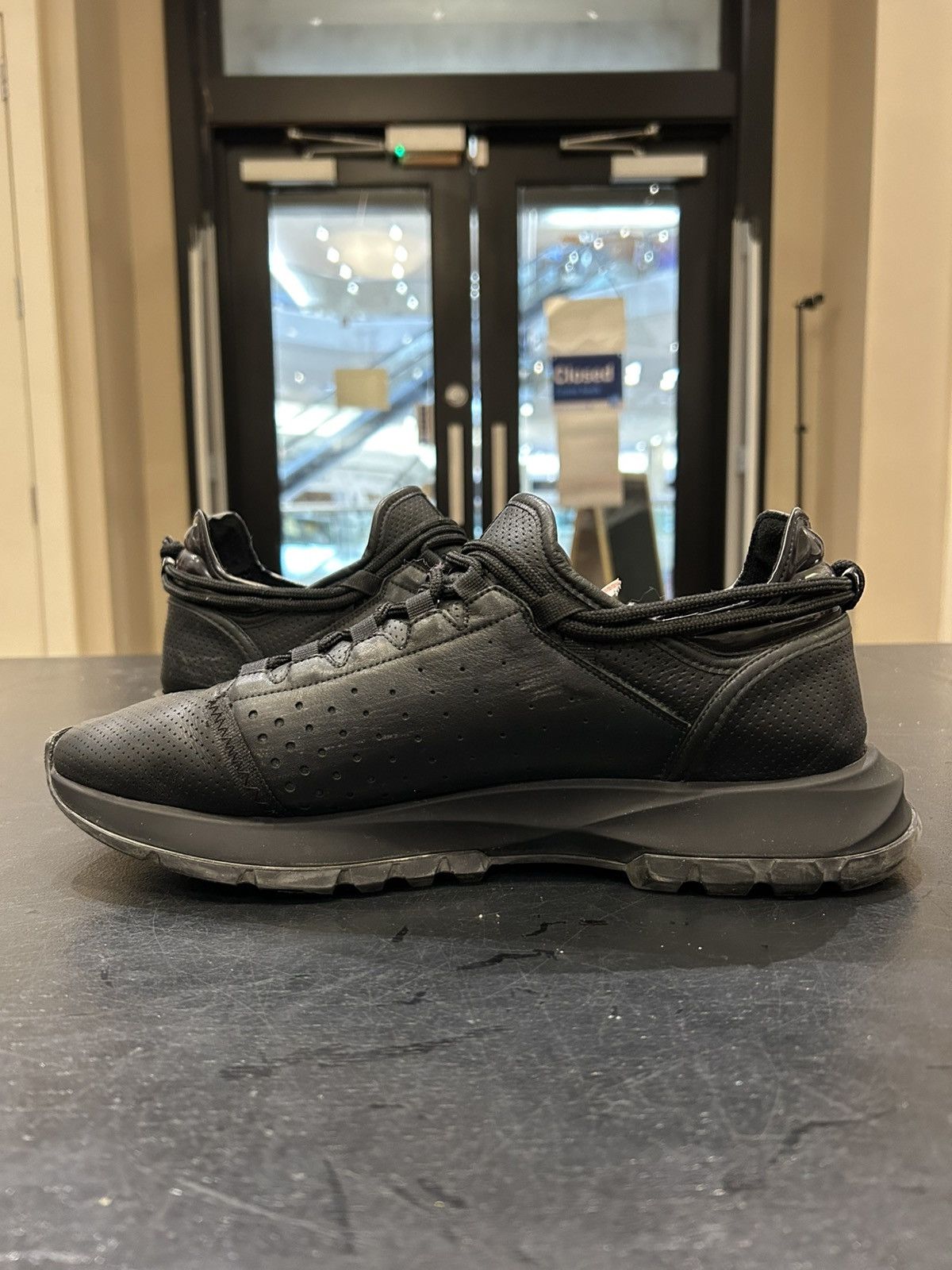 Givenchy Givenchy Spectre Zip Up Runner Sneaker Size US 12.5 / EU 45-46 - 4 Thumbnail