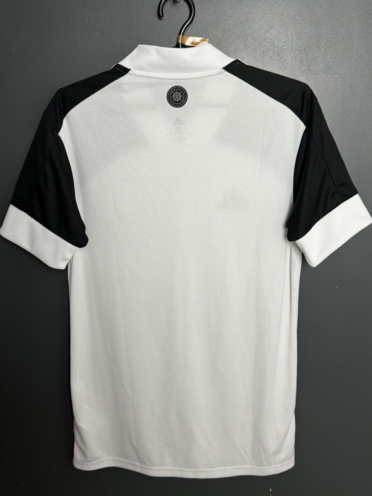 Adidas Fulham 20/21 Home Football Jersey Size US S / EU 44-46 / 1 - 2 Thumbnail