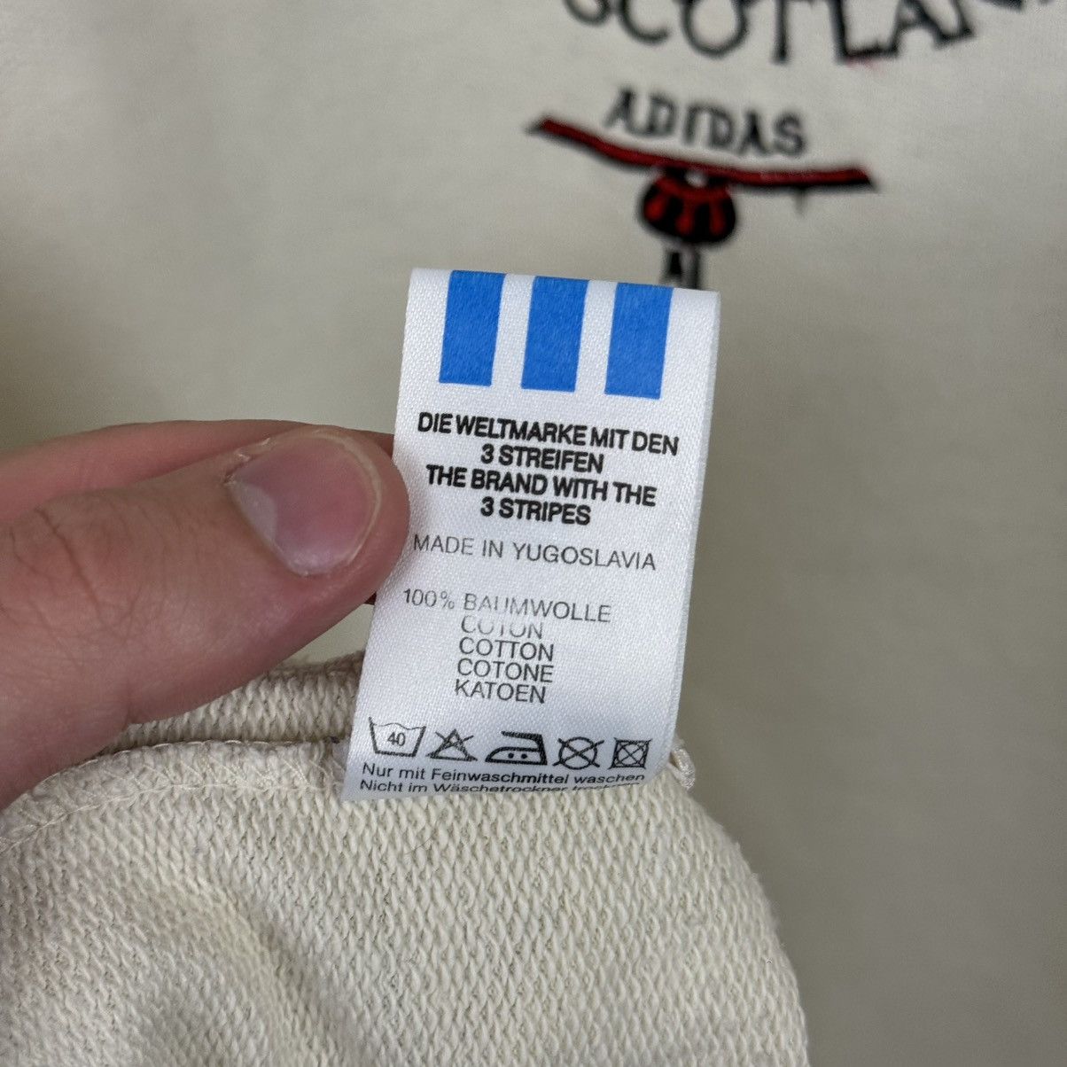 Adidas Vintage Adidas Old Scotland Sweartshirt Sz L Beige Mens Size US L / EU 52-54 / 3 - 25 Thumbnail