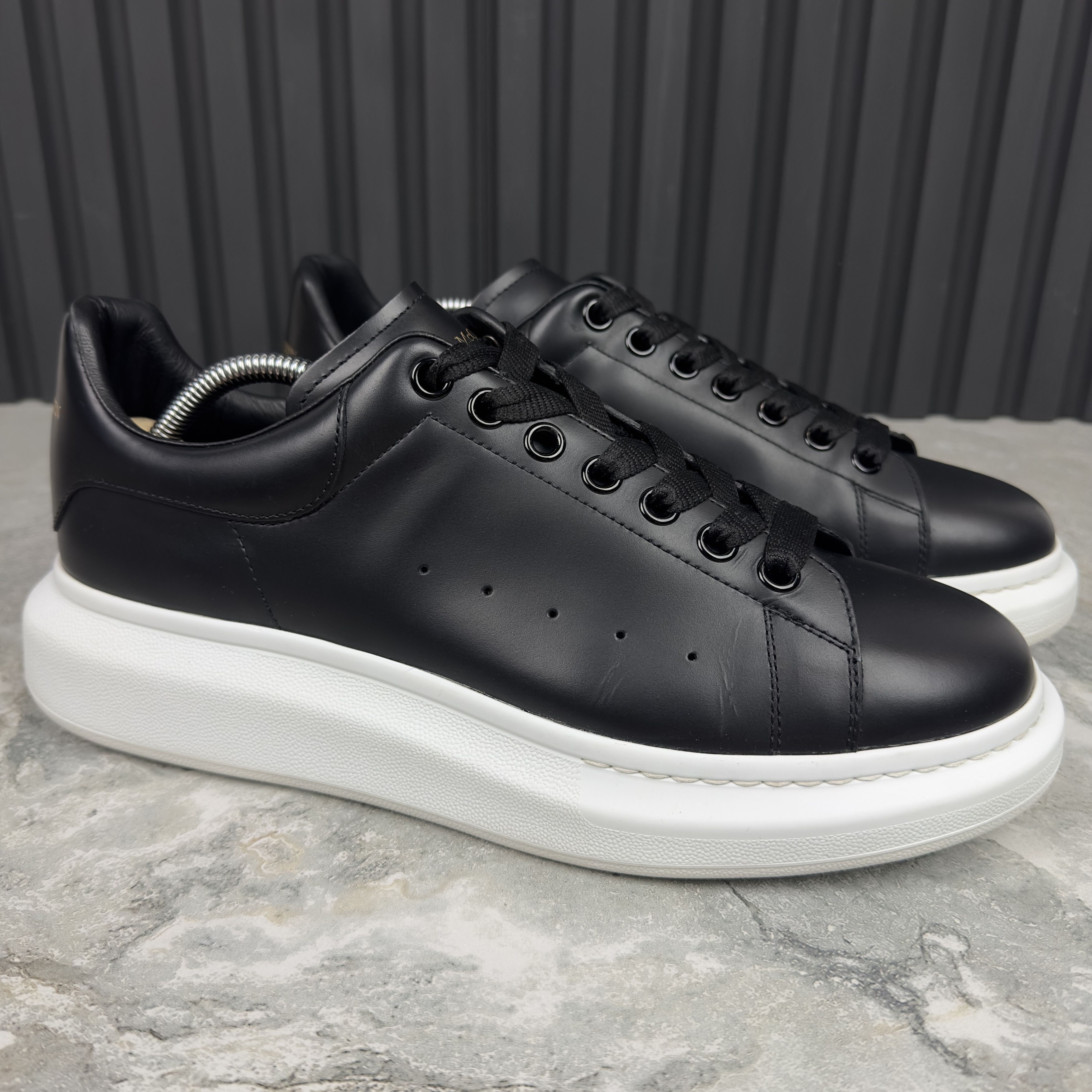 Alexander McQueen Alexander McQUEEN Sneakers Leather Size US 11 / EU 44 - 6 Thumbnail