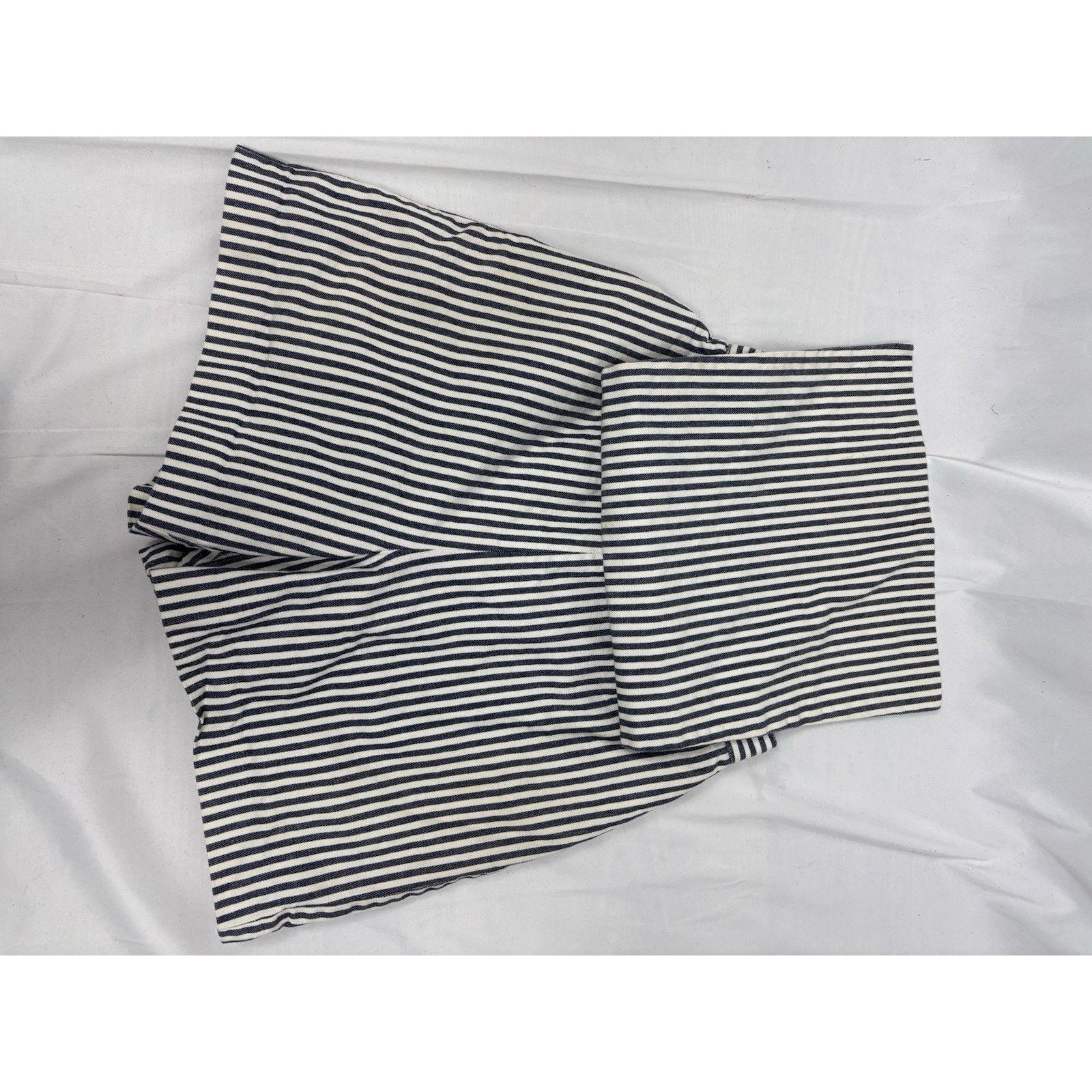 Michael Kors Kors Vintage Michael Kors Blue White Striped Denim Skort 6 Size 28" / US 6 / IT 42 - 4 Thumbnail