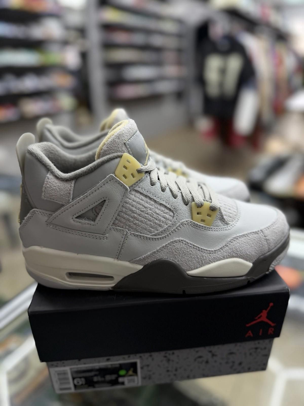 Jordan Brand Air Jordan 4 Retro SE Craft Photon Dust (GS) 6.5Y Size US 6.5 / EU 39-40 - 10 Thumbnail