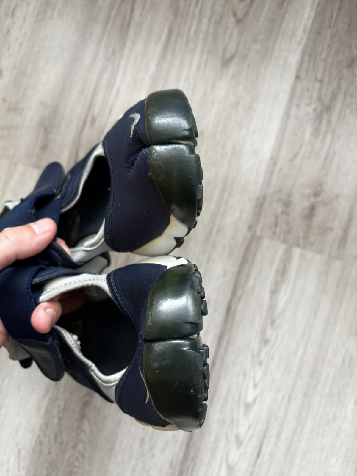 Nike Nike Air Rift Trainers Sandals Shoes Navy Blue 2006 US 10 Size US 10 / EU 43 - 5 Thumbnail