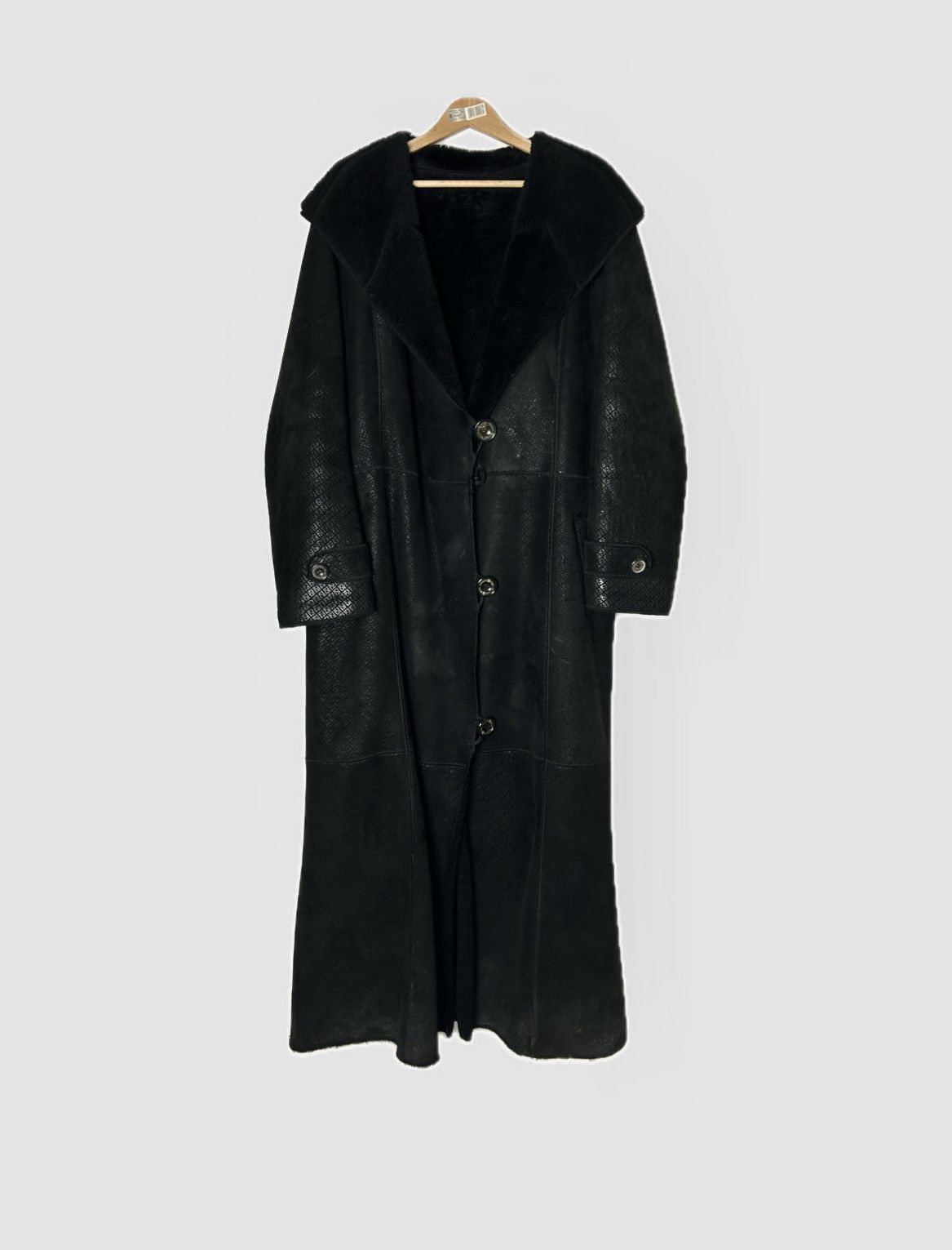 Fendi × Vintage Fendi Full Monogram Vintage Sherpa Fur Coat Shearling Jacket Size US M / EU 48-50 / 2 - 1 Thumbnail