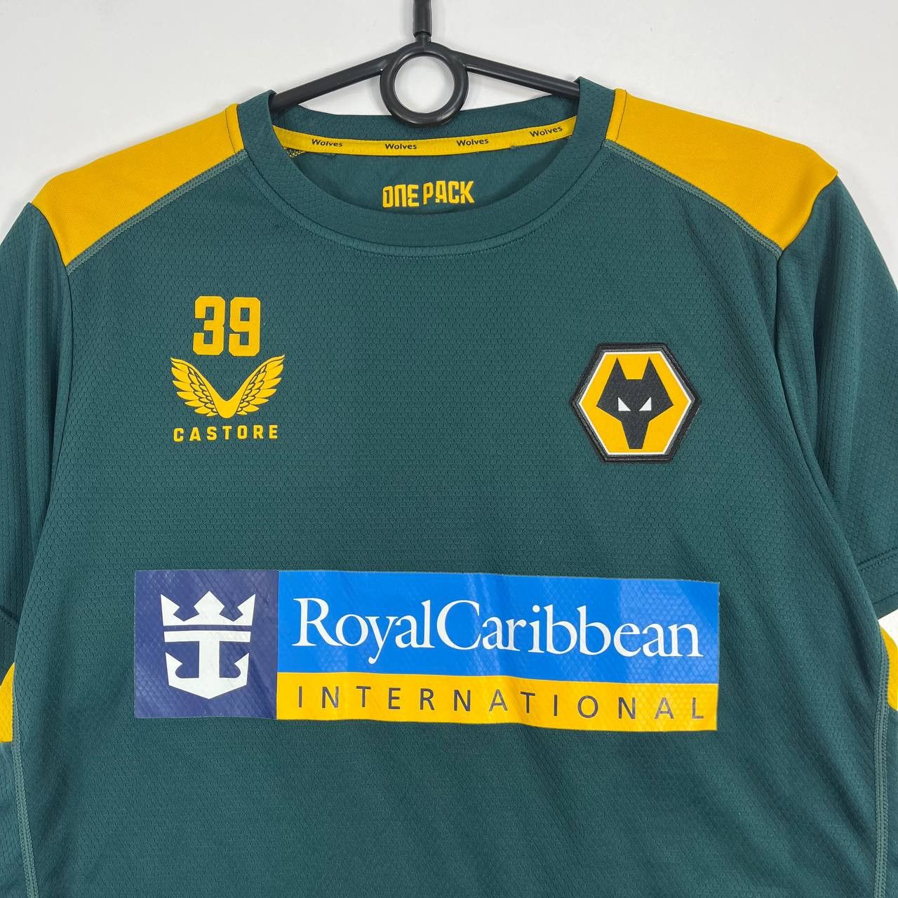Castore WOLVERHAMPTON WANDERERS CASTORE WOLVES TRAINING T-SHIRT Sz S Size US S / EU 44-46 / 1 - 2 Thumbnail