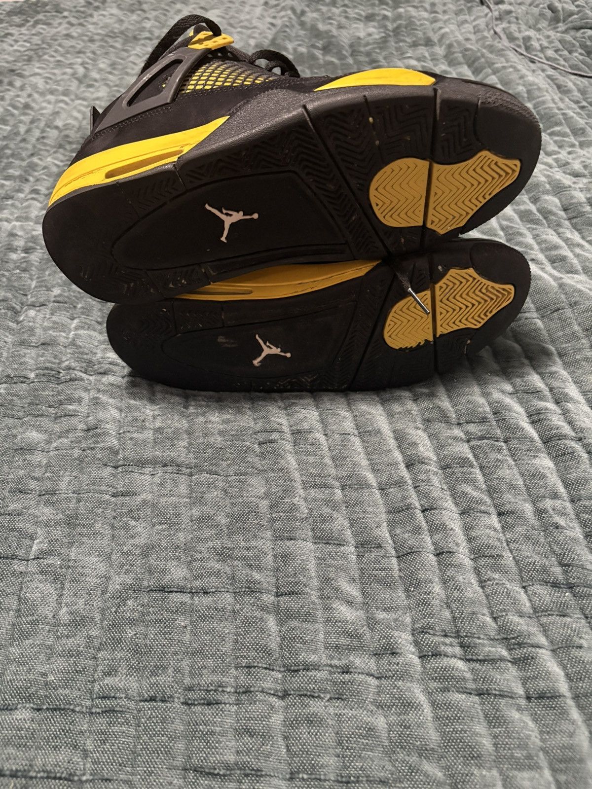 Jordan Brand Air Jordan 4 Thunder 2023 Size US 9.5 / EU 42-43 - 4 Thumbnail