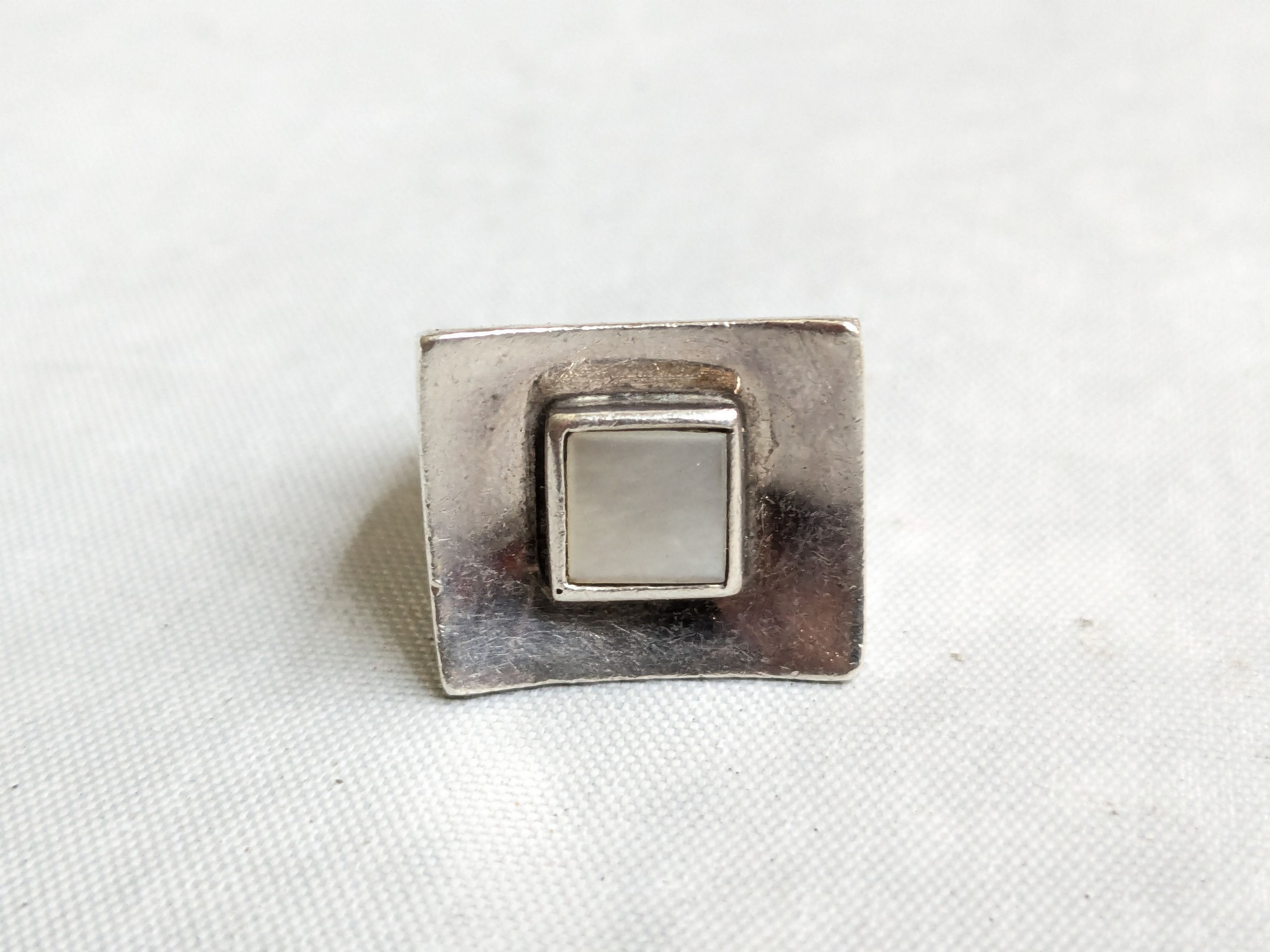 Jewelry Vintage Sterling Silver Ring MOP Square Hollow Cocktail Size ONE SIZE - 5 Thumbnail