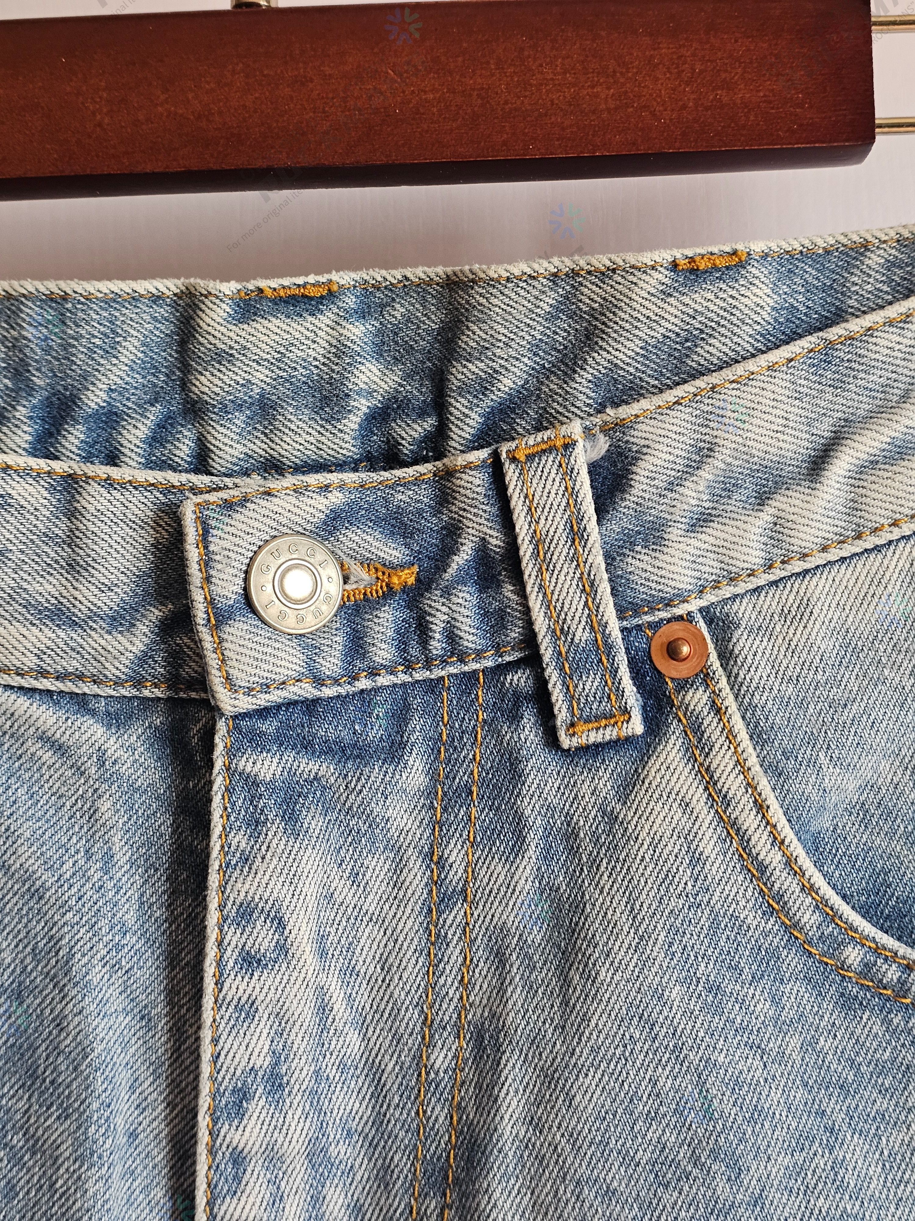 Gucci Gucci Eco-Bleached Distressed Straight-Leg Jeans Size 30 Size US 30 / EU 46 - 3 Thumbnail