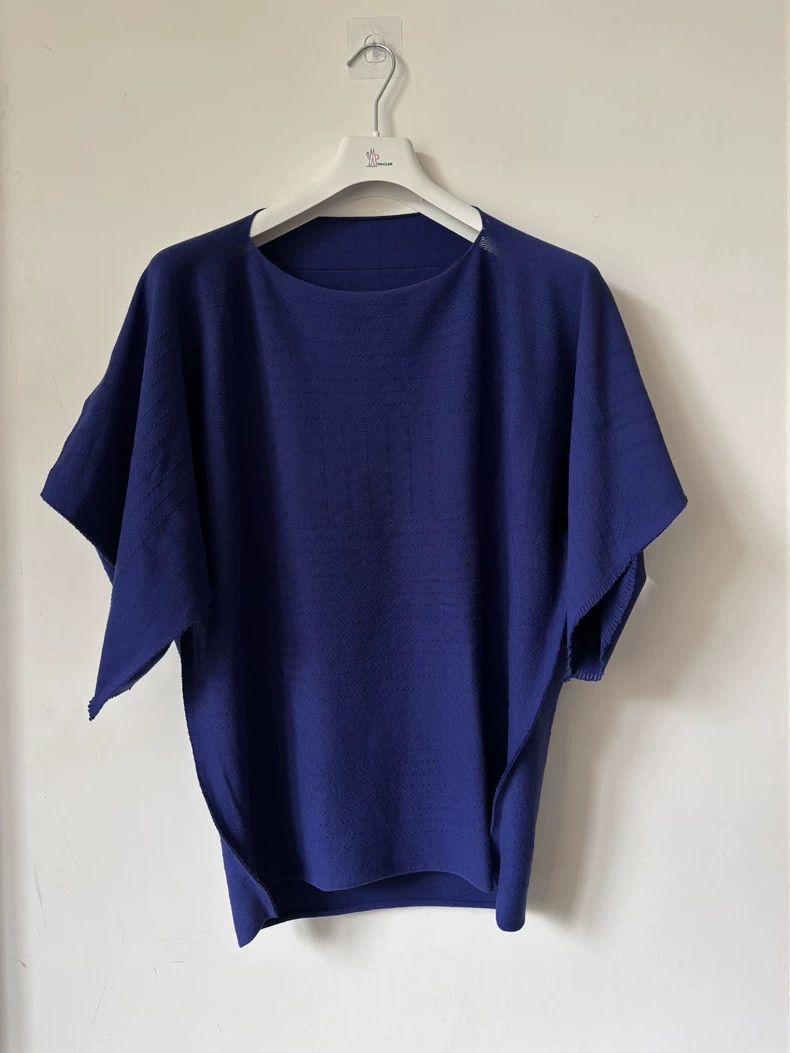 Issey Miyake Issey Miyake Blue Knit Short Sleeve Top -dmc Size US M / EU 48-50 / 2 - 1 Thumbnail