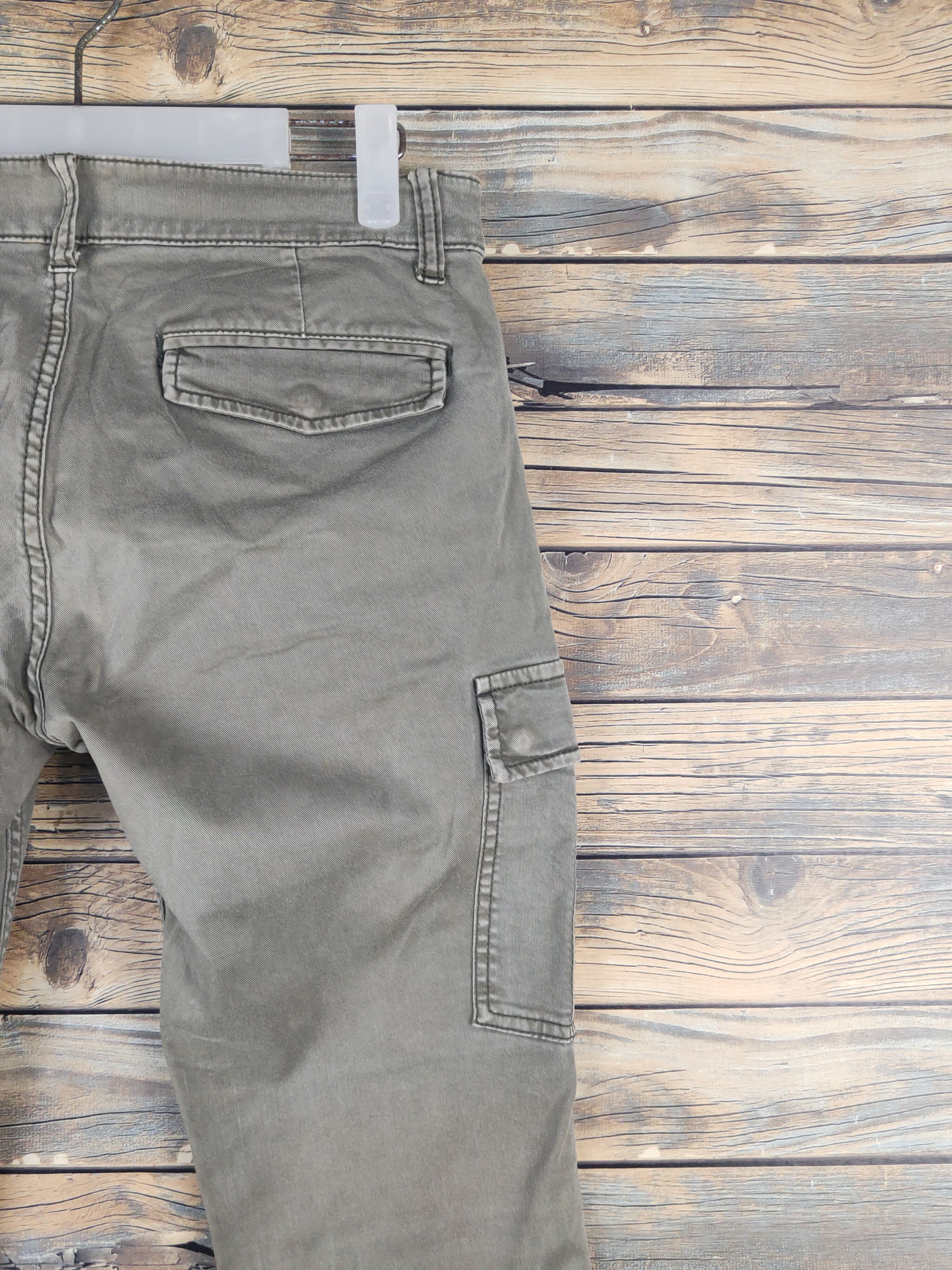 Japanese Brand DL Uniqlo Olive Multipocket Tactical Cargo Pants #1531 Size 28" / US 6 / IT 42 - 10 Thumbnail