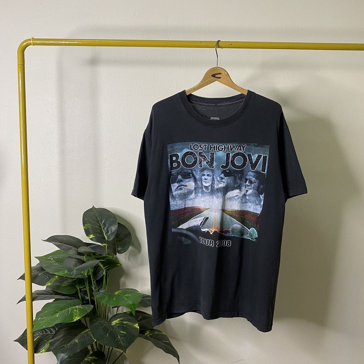 Band Tees × Vintage Vintage 2008 Bon Jovi The Lost Highway Album Tour Tee Size US XL / EU 56 / 4 - 1 Thumbnail