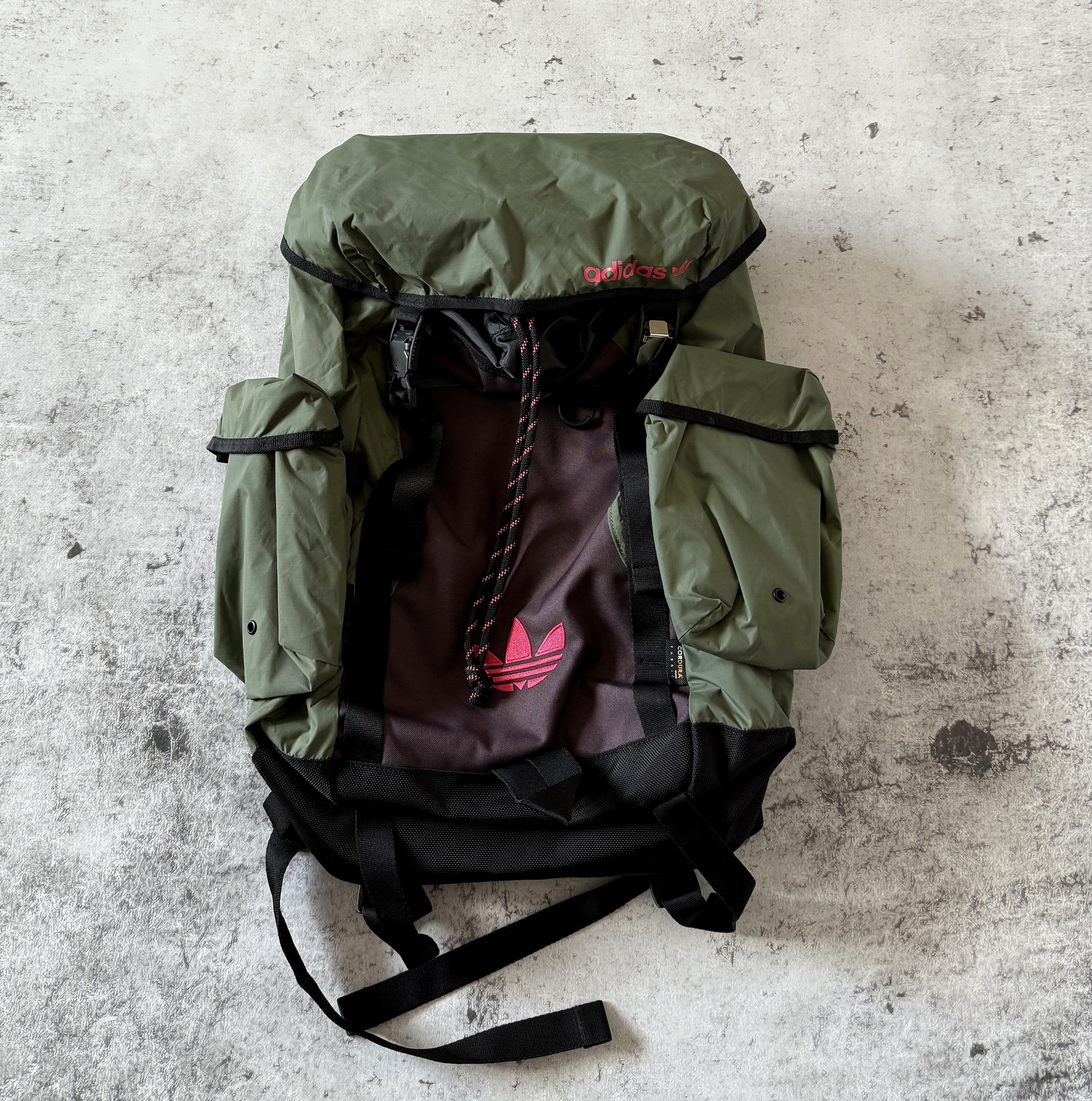 best tsa laptop backpacks SwissGear Travel Tech Pro Backpack – Fits Laptops up to 16” – ScanSmart TSA-Friendly Backpack with Multiple Organizer Pockets – Black this backpack combines strength Osprey Talon 11L Men's Color:Olive Camo igg23_for_techies
