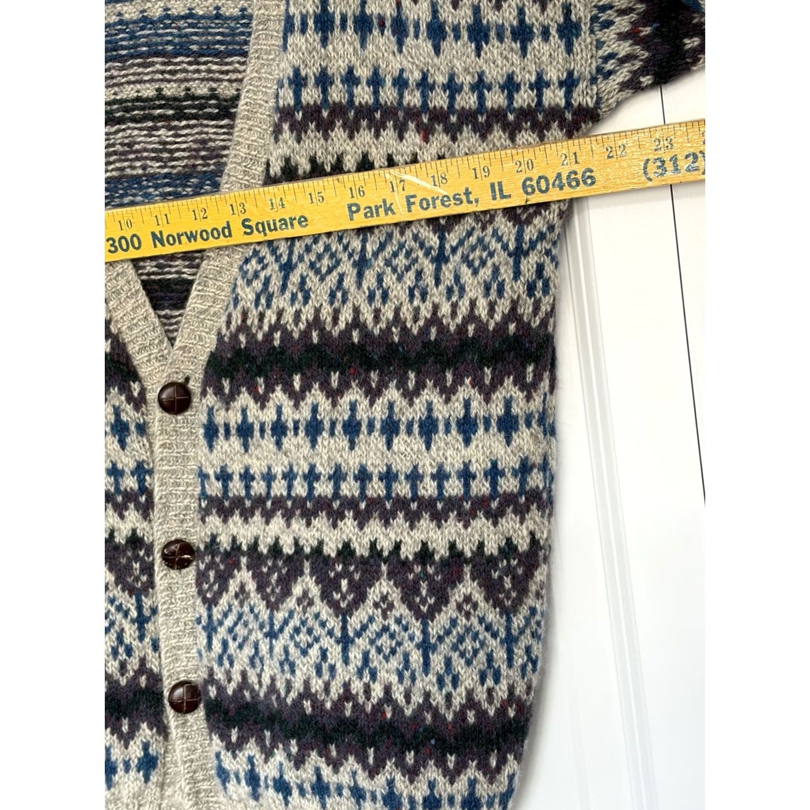 Vintage VINTAGE ALPS Merrimac Valley New England Mens Wool Cardigan Cardigan Large Gray Wool Size US L / EU 52-54 / 3 - 4 Thumbnail