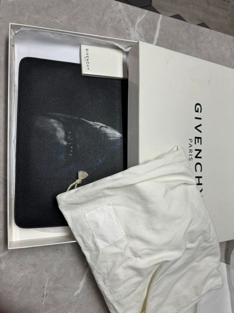 Givenchy Givenchy Shark Handbag Size ONE SIZE - 6 Thumbnail