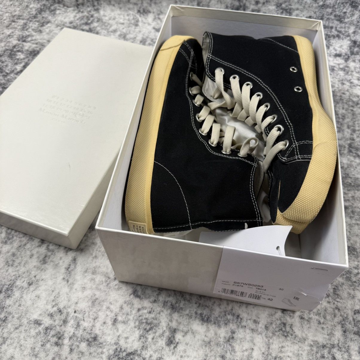 Maison Margiela Maison Margiela Vandal Tabi High Top Canvas Sneakers Size US 9 / EU 42 - 11 Thumbnail