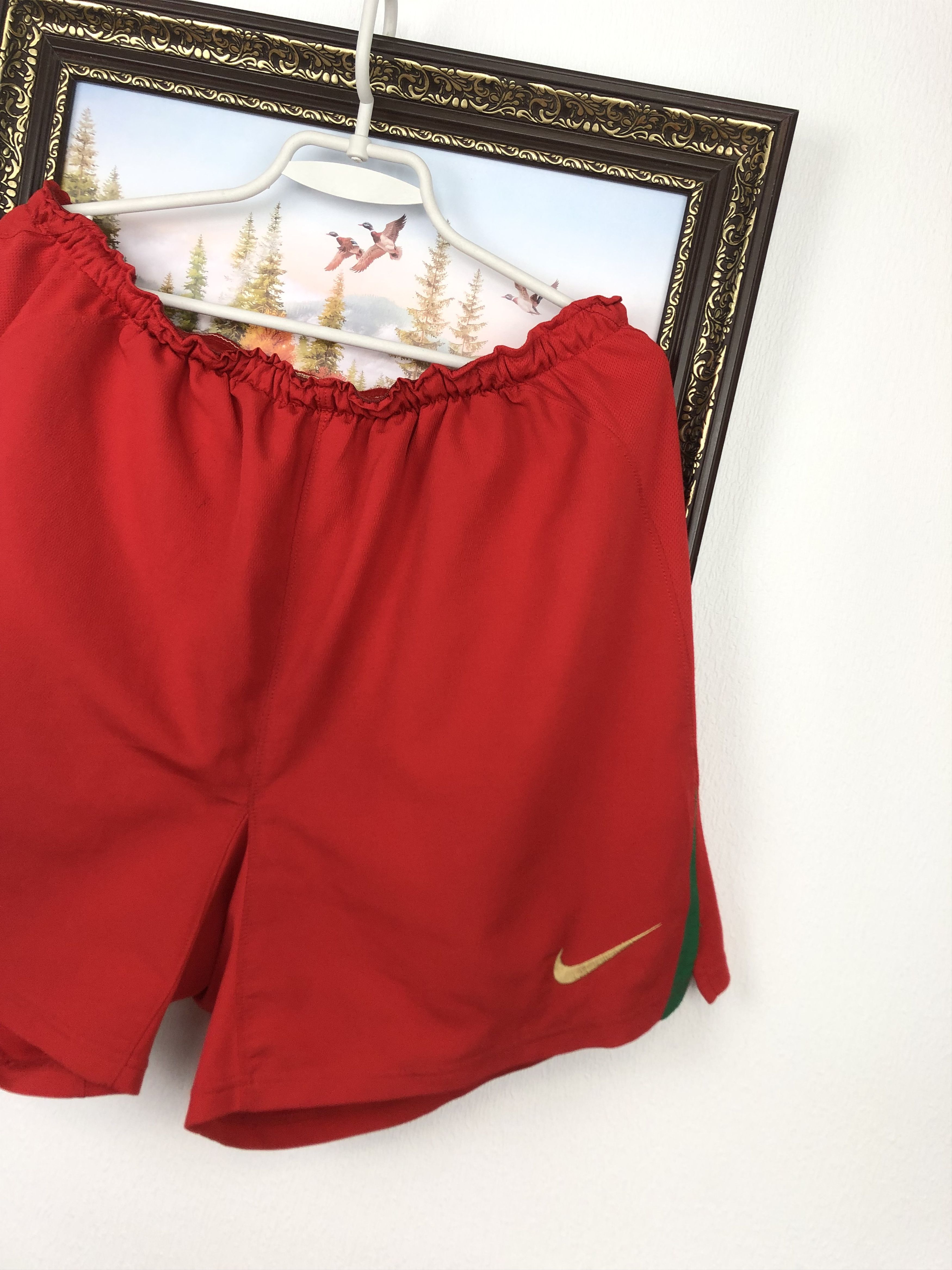 Nike Vintage Nike Portugal Football Shorts Red Soccer Size XL Size US 36 / EU 52 - 2 Thumbnail