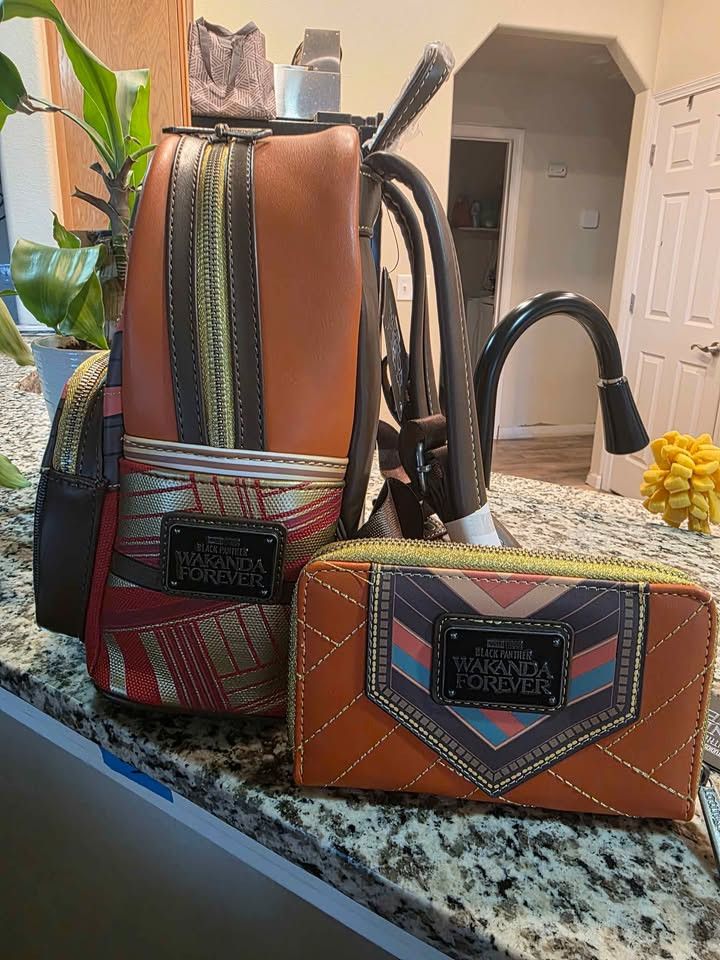 Other Black Panther Wakanda Forever Mini Backpack & Wallet Set Size ONE SIZE - 2 Thumbnail