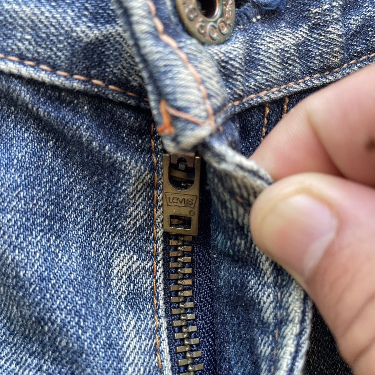 Levi's Vintage Levi’s 502 RUSTY Faded Distressed Jeans Denim Pants Size US 32 / EU 48 - 7 Thumbnail