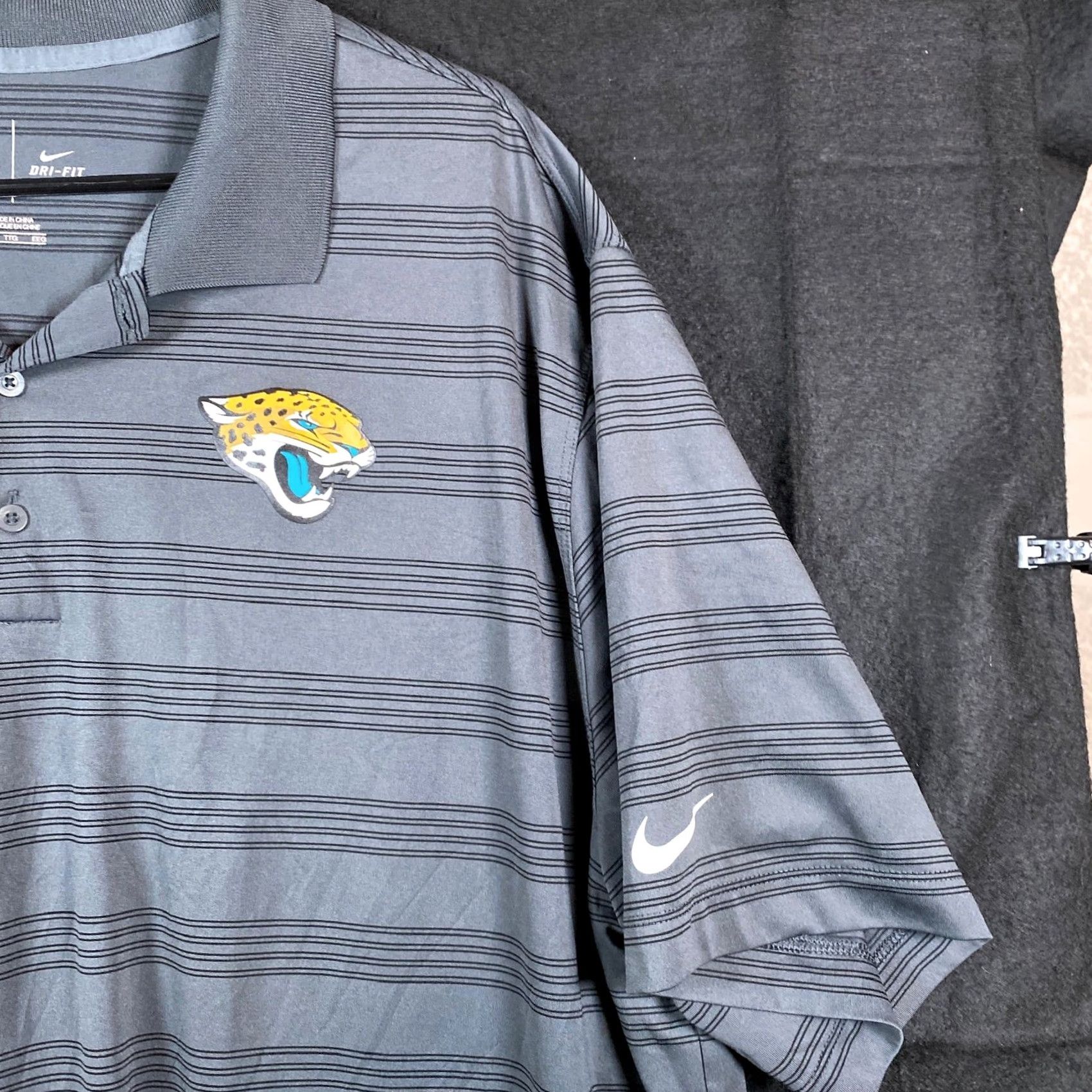 Nike Nike NFL Mens Shirt Gray Striped On Field DriFit Jacksonville Jaguars Polo XXL Size US XXL / EU 58 / 5 - 5 Thumbnail