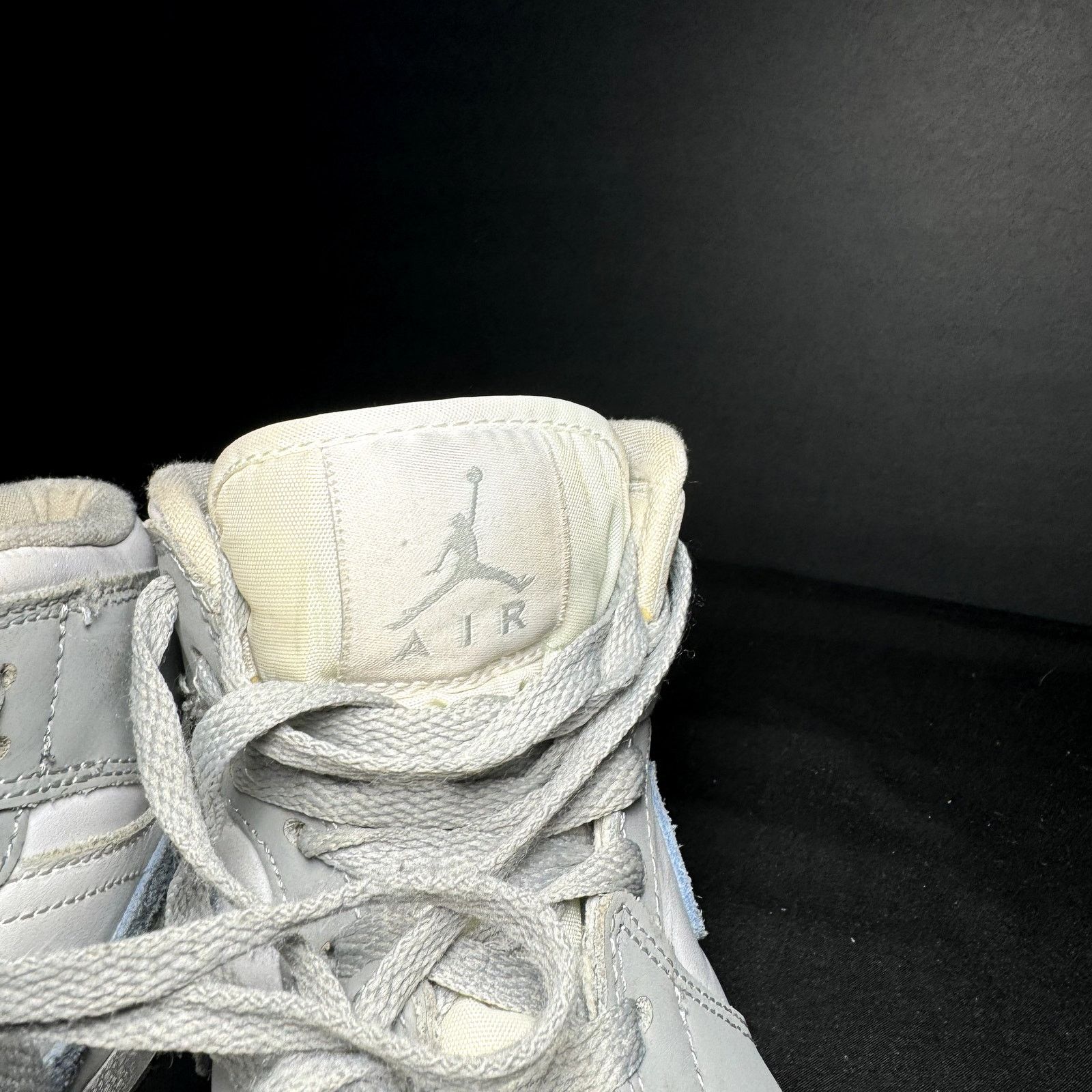 Jordan Brand × Nike Nike Air Jordan 1 Mid Wolf Grey Aluminum Women's - Size 5.5 Size US 5.5 / IT 35.5 - 5 Thumbnail