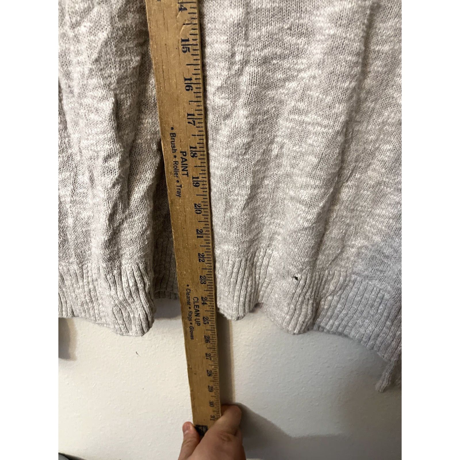 Gap VINTAGE Gap Women Solid V-Neck Long Sleeve Sweater Size Large Gray Basic Size L / US 10 / IT 46 - 4 Thumbnail