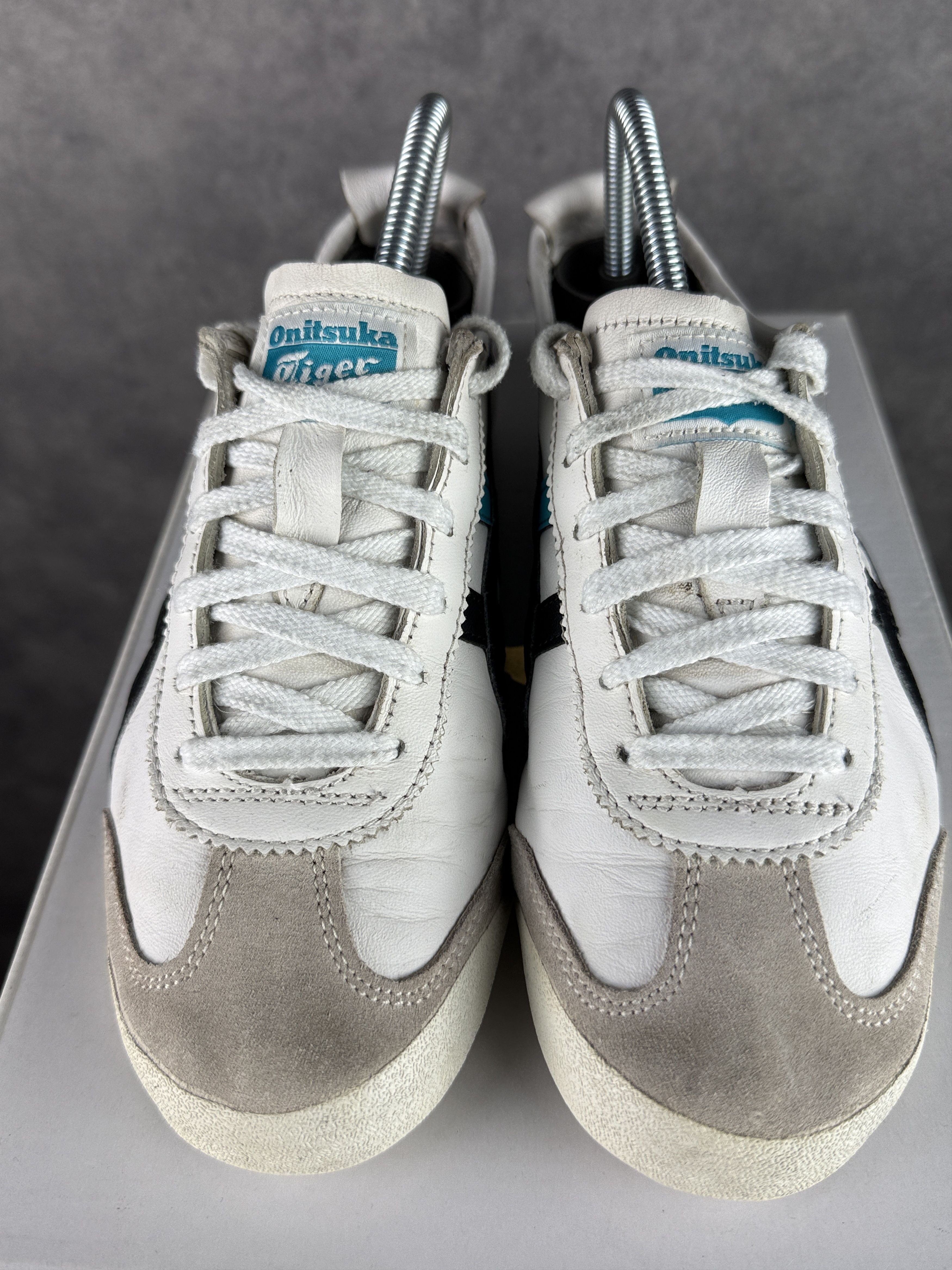 Onitsuka Tiger ASICS X Onitsuka Tiger low white black Y2K vintage leather Size US 7 / IT 37 - 6 Thumbnail