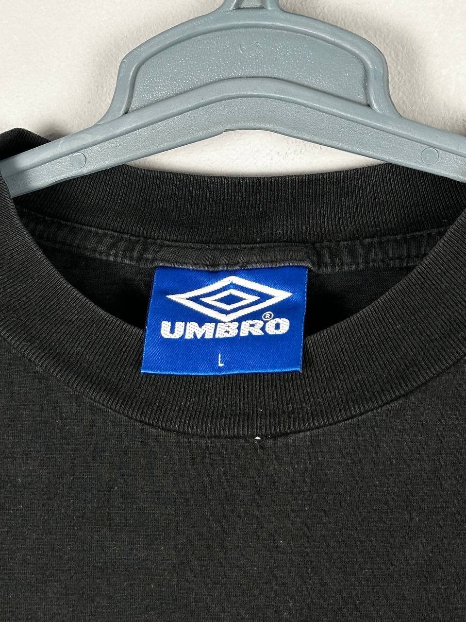 Umbro Vintage Umbro t shirt oversize y2k big logo Faded Size US L / EU 52-54 / 3 - 6 Thumbnail