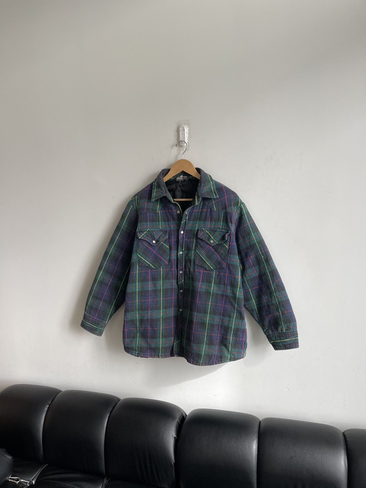 Vintage Vintage Plaid Pearls Snap Workwear Button Up Shirt Size US L / EU 52-54 / 3 - 3 Thumbnail