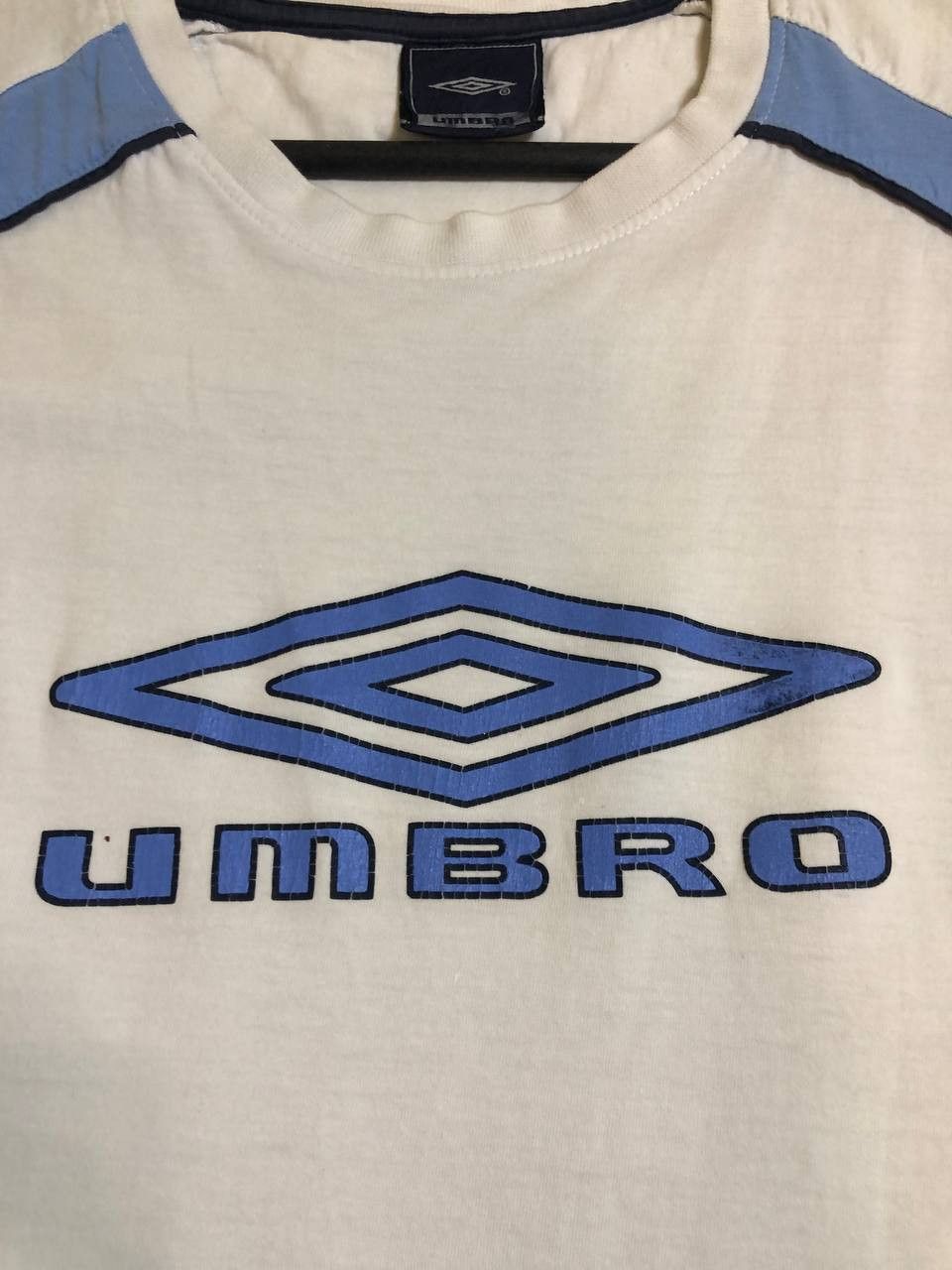 Umbro Y2K T-shirt white Umbro big logo center Vintage Size US M / EU 48-50 / 2 - 8 Thumbnail