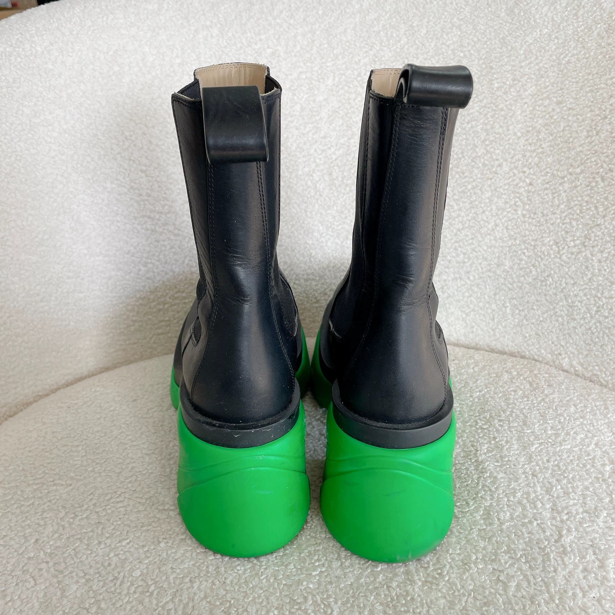 Bottega Veneta Bottega Veneta black green sole mid-calf boots 38 Size US 7 / IT 37 - 4 Thumbnail