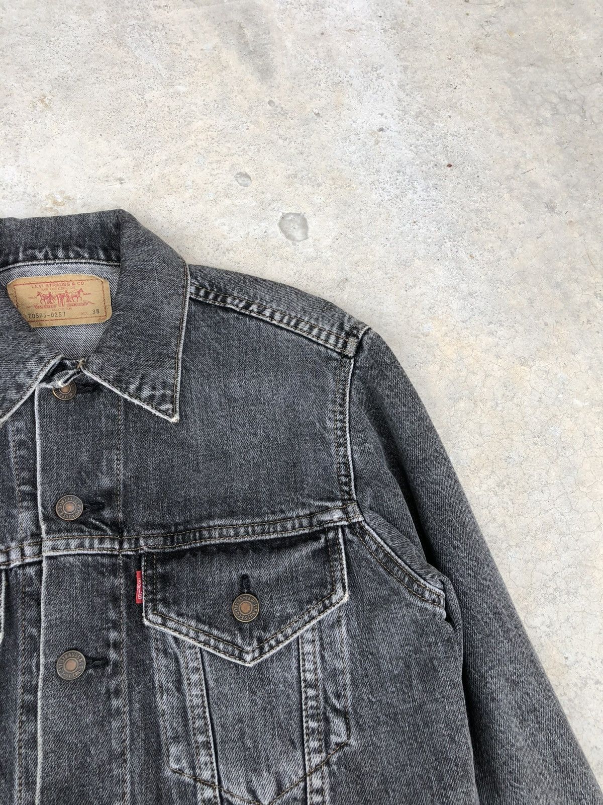 Levi's Vintage 90s Levis Denim Jacket Distressed Denim Size US M / EU 48-50 / 2 - 6 Thumbnail