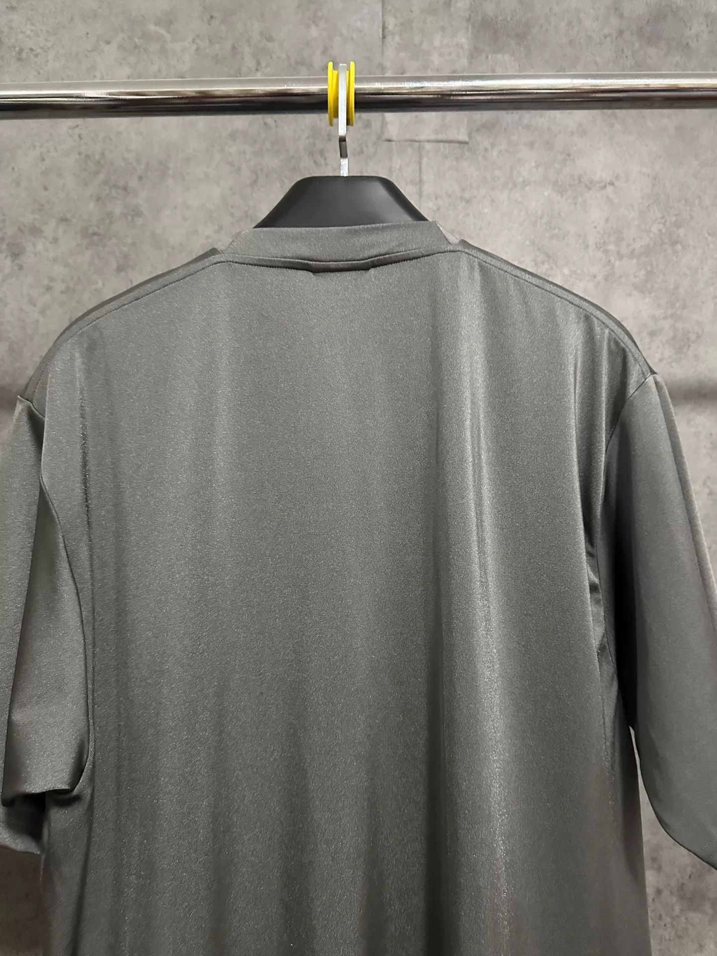 Balenciaga Balenciaga Double Hook Print Quick-Dry T-Shirt Size US XS / EU 42 / 0 - 5 Thumbnail