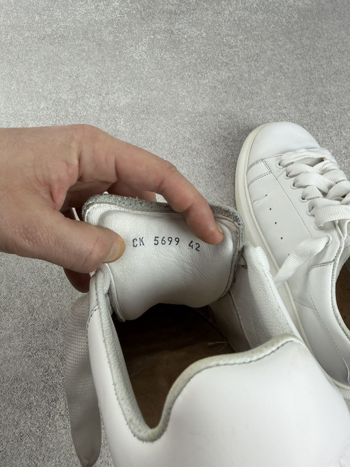 Alexander McQueen Alexander McQueen White Leather Sneakers Size 42 Size US 9 / EU 42 - 14 Thumbnail