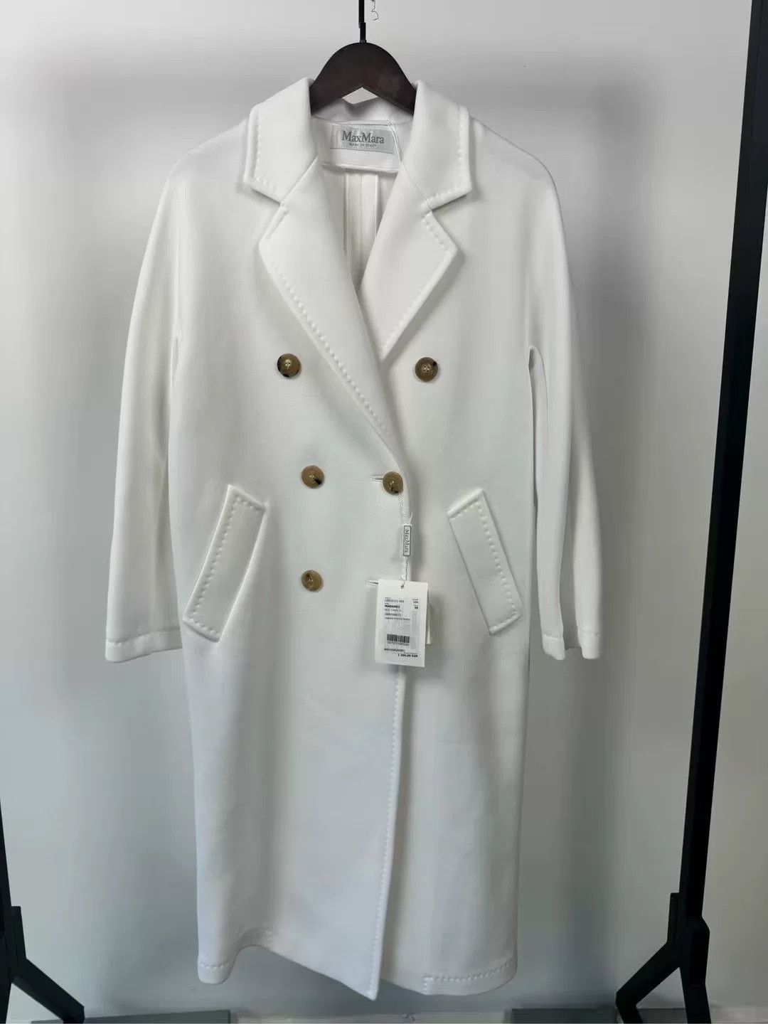 Max Mara maxmara pure white double-breasted coat Size US S / EU 44-46 / 1 - 1 Thumbnail