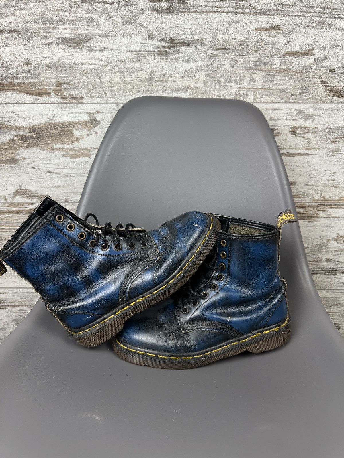 Dr. Martens × Vintage Women’s Vintage Dr.Martens sneakers hi top leather England Size US 7 / IT 37 - 2 Thumbnail