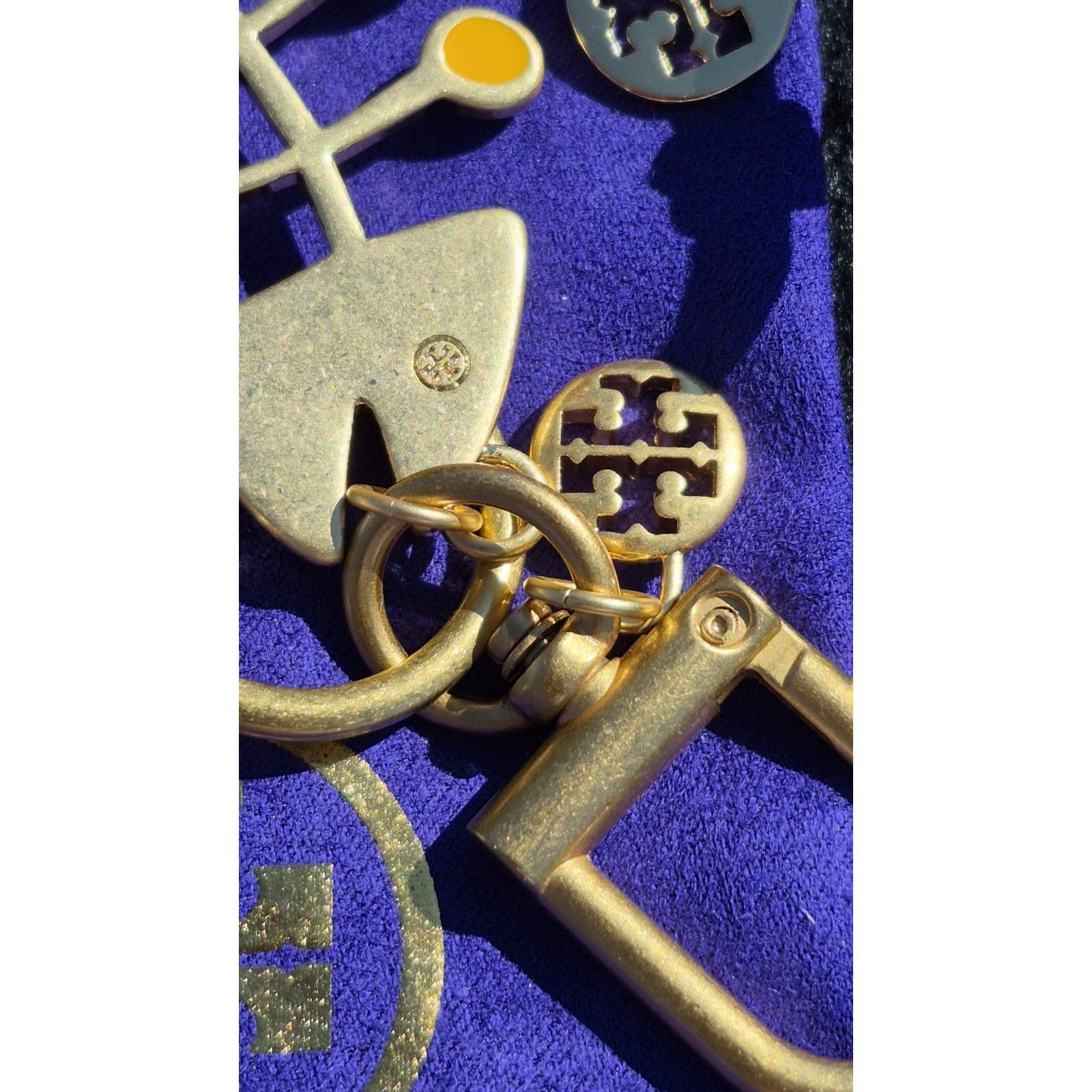 Tory Burch Tory Burch Roxanne Logo Fish Bone Charm Keychain Size ONE SIZE - 2 Thumbnail