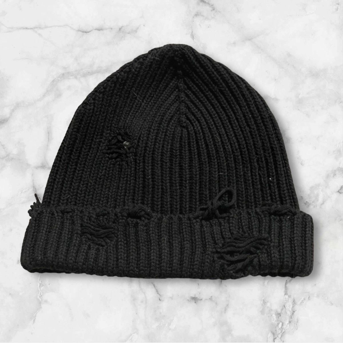 Pre-owned Maison Margiela Beanie Hat Knit Unisex Trashed In Black