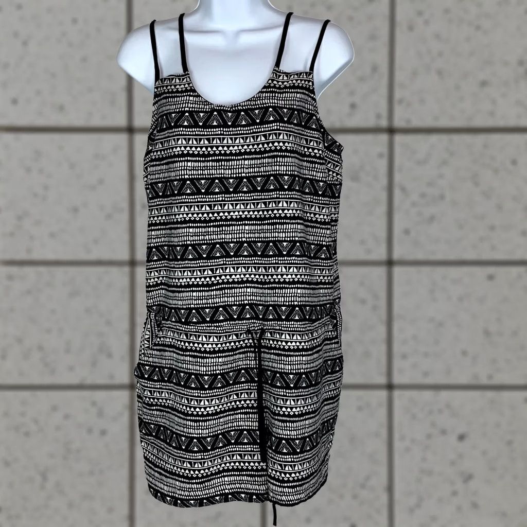 Harmony Harmony + Havoc Romper Womens Size L Aztec Pattern Straps Drawstring Waist Size 36" / US 14 / IT 50 - 1 Thumbnail