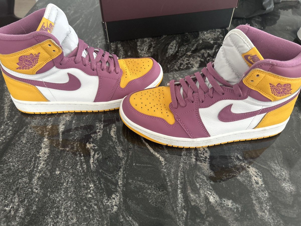Jordan retro 1 OG Brotherhood