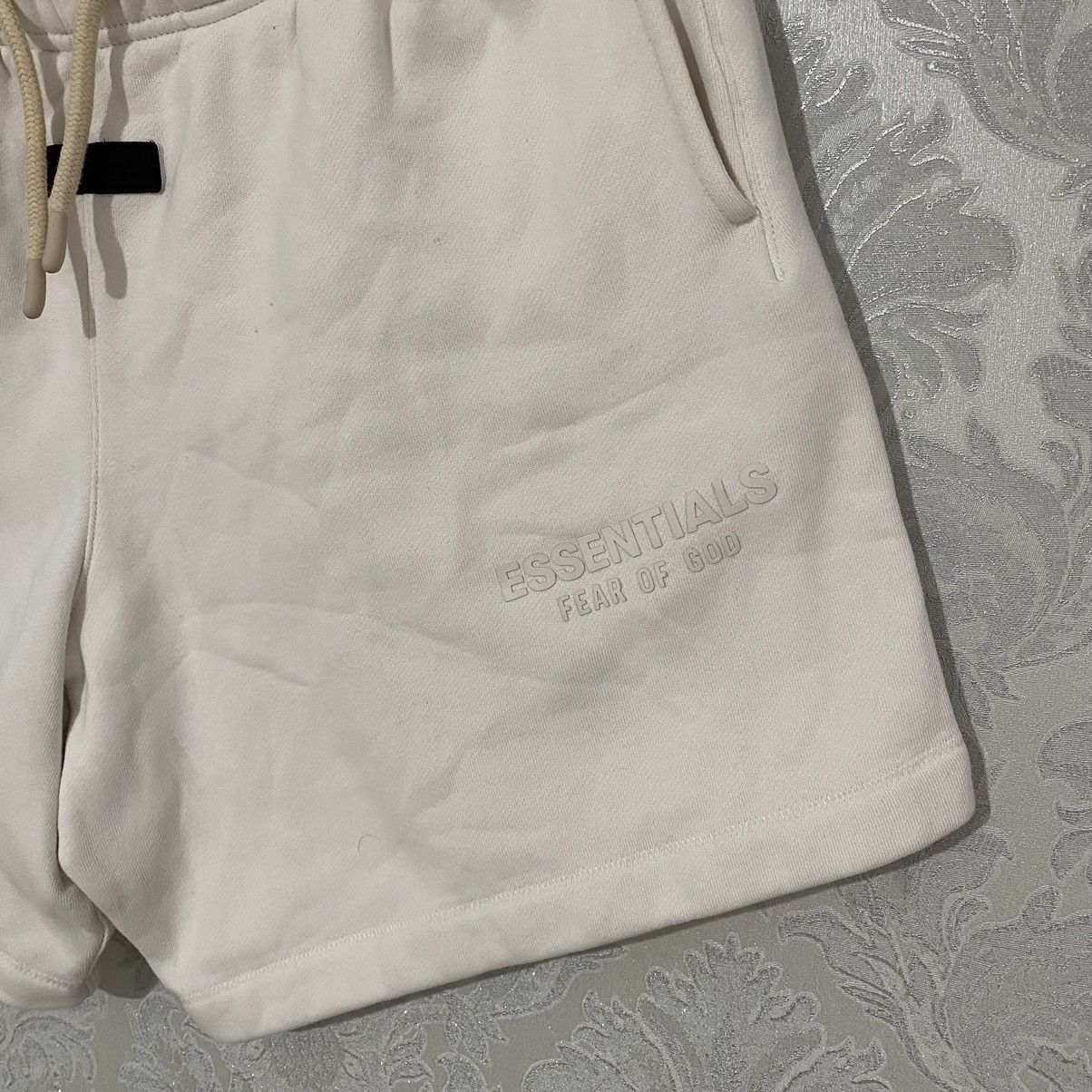 FOG Essentials Fear of God Shorts FOG Size US 32 / EU 48 - 2 Thumbnail
