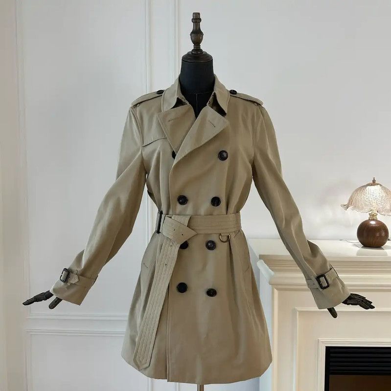 Burberry Burberry Women's Trench Coat in Khaki Size XXL / US 16-18 / IT 52-54 - 1 Thumbnail